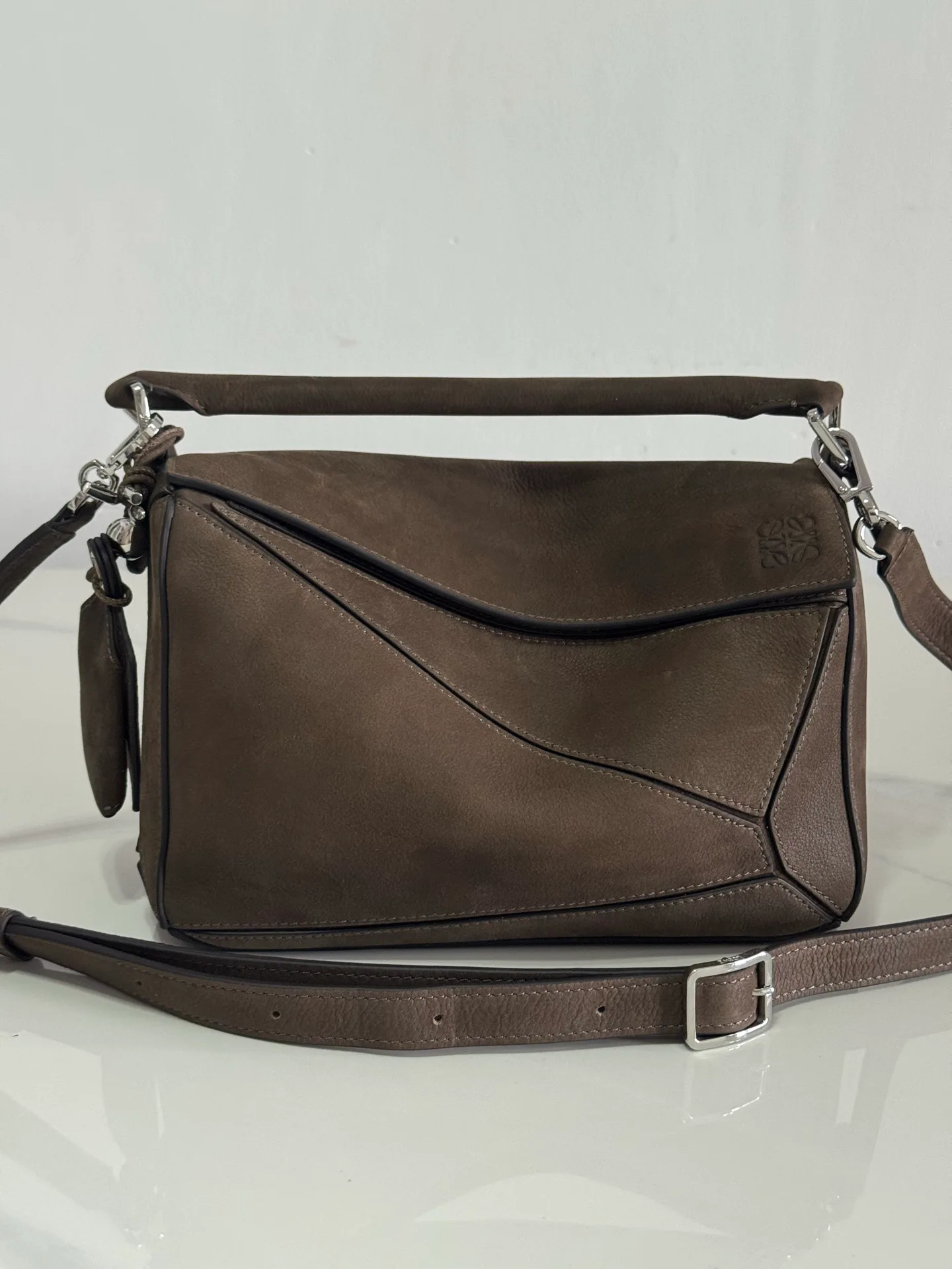 Классические Сумки Женские Loewe 11675866