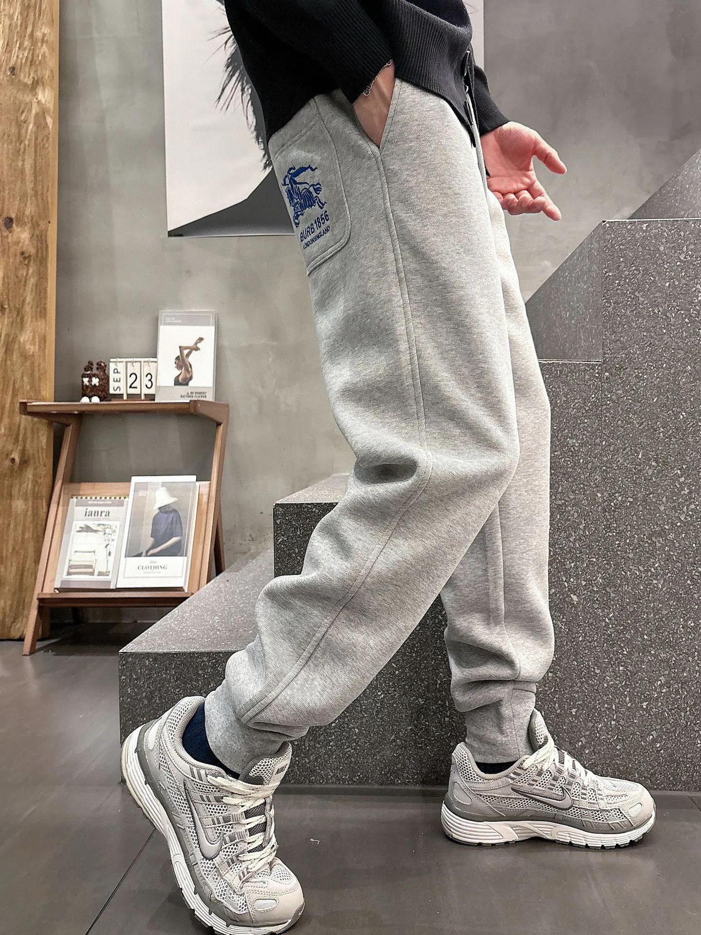 Брюки Женские Burberry 10122634