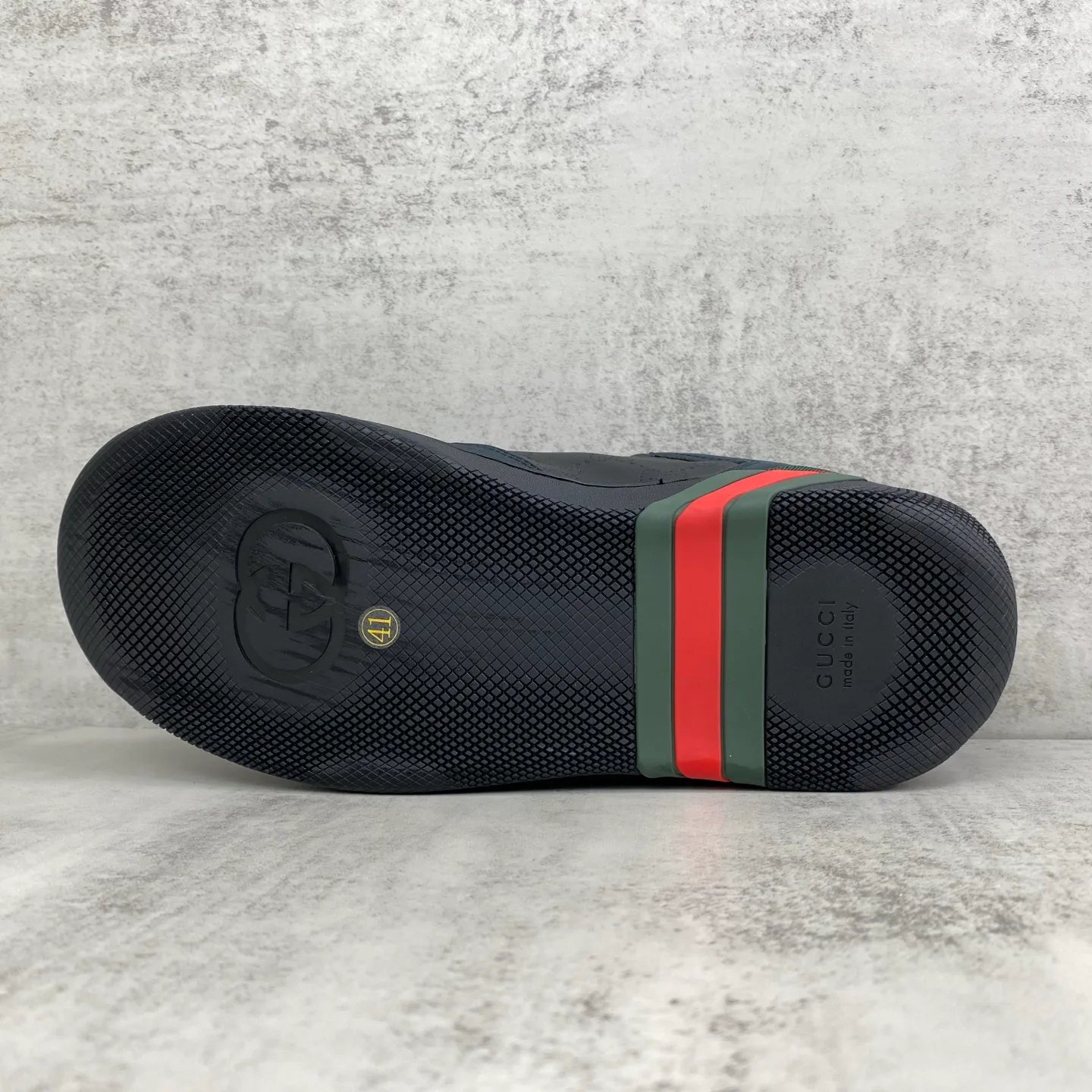 Кроссовки Женские Gucci 18437400