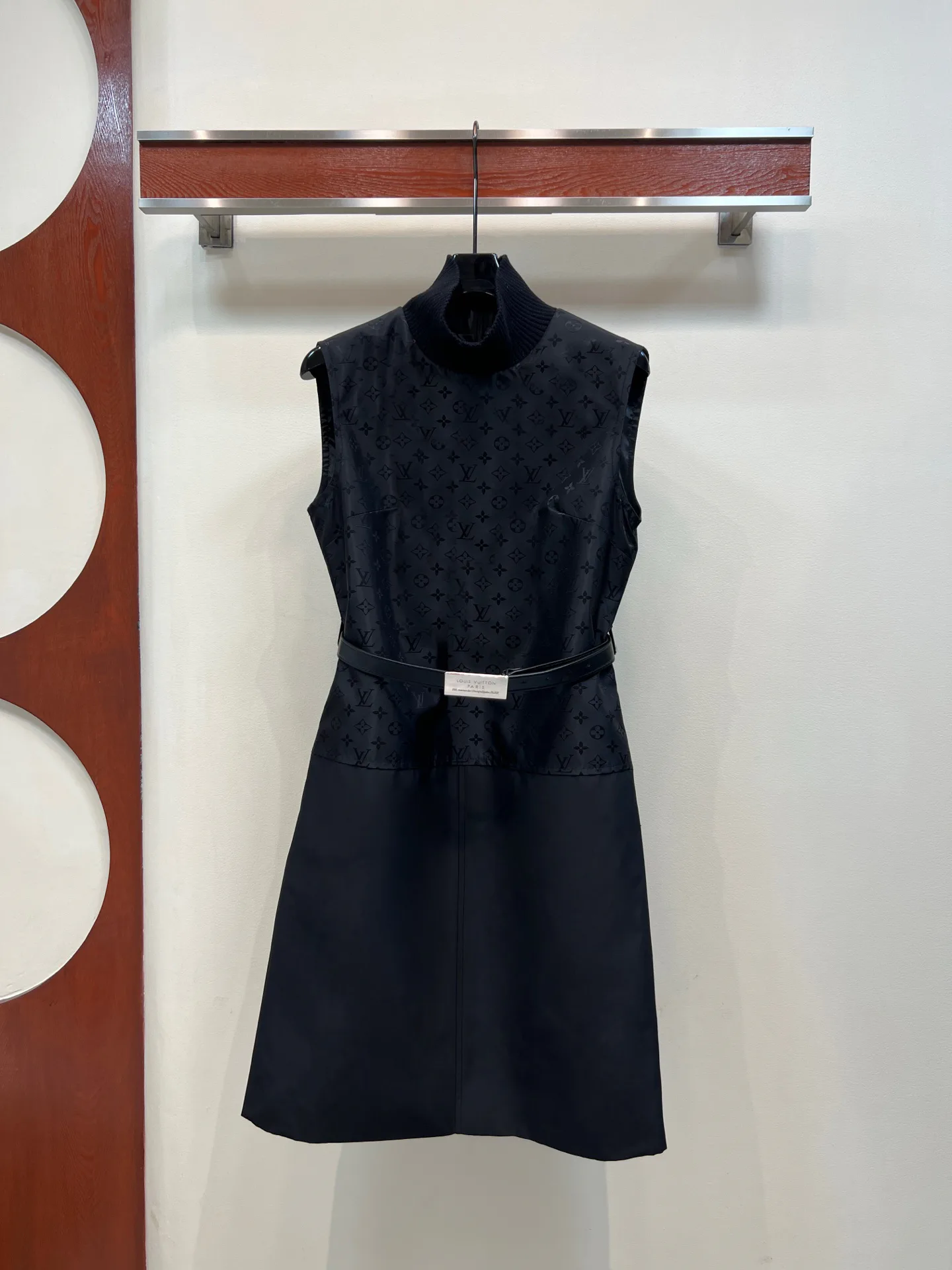Платья Женские Louis Vuitton 19037688