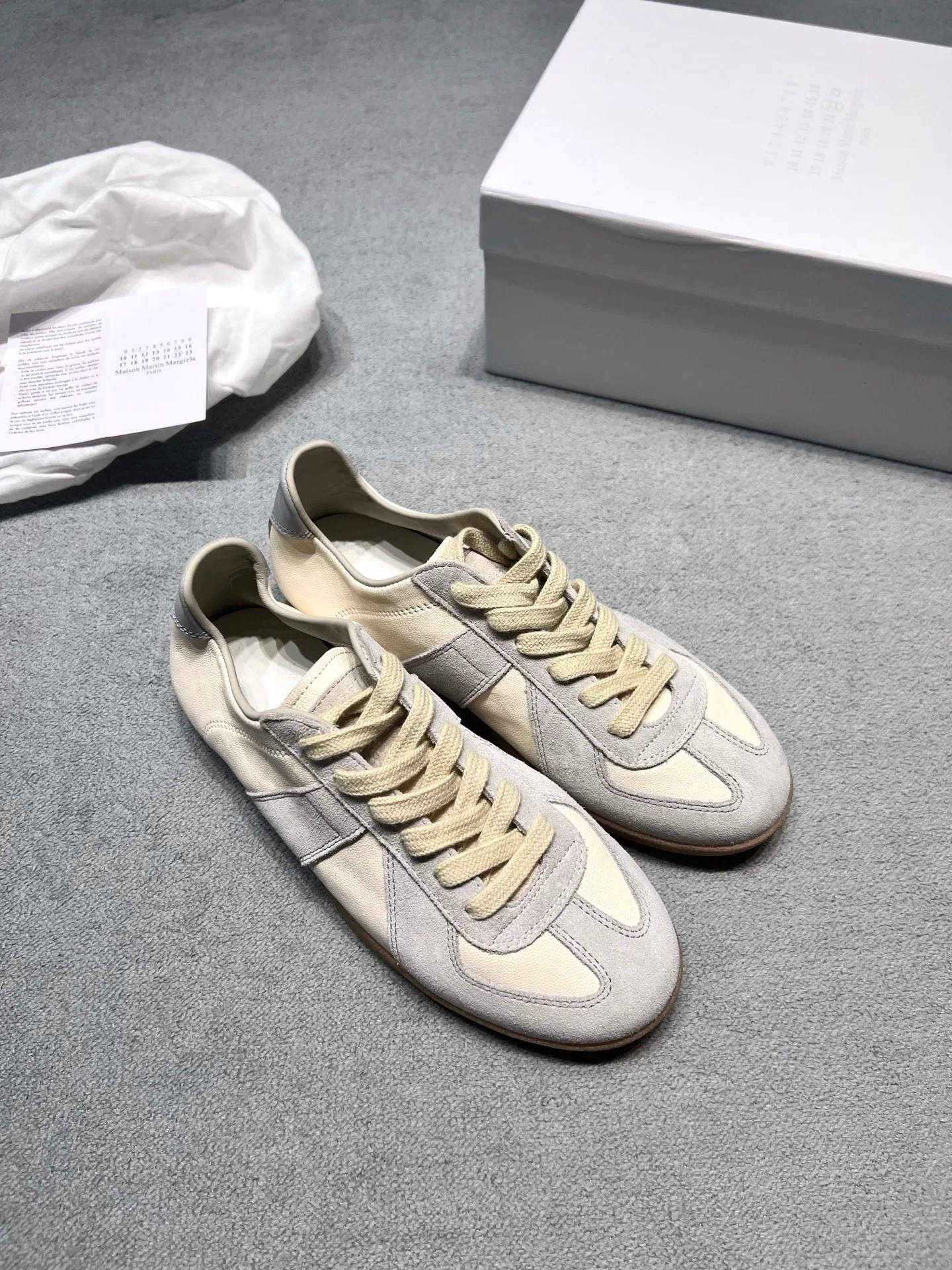 Кроссовки Женские Maison Margiela 18366871