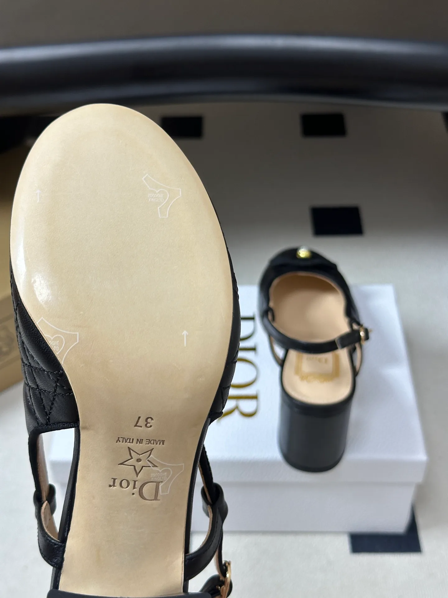 Босоножки Женские Christian Dior 18070062