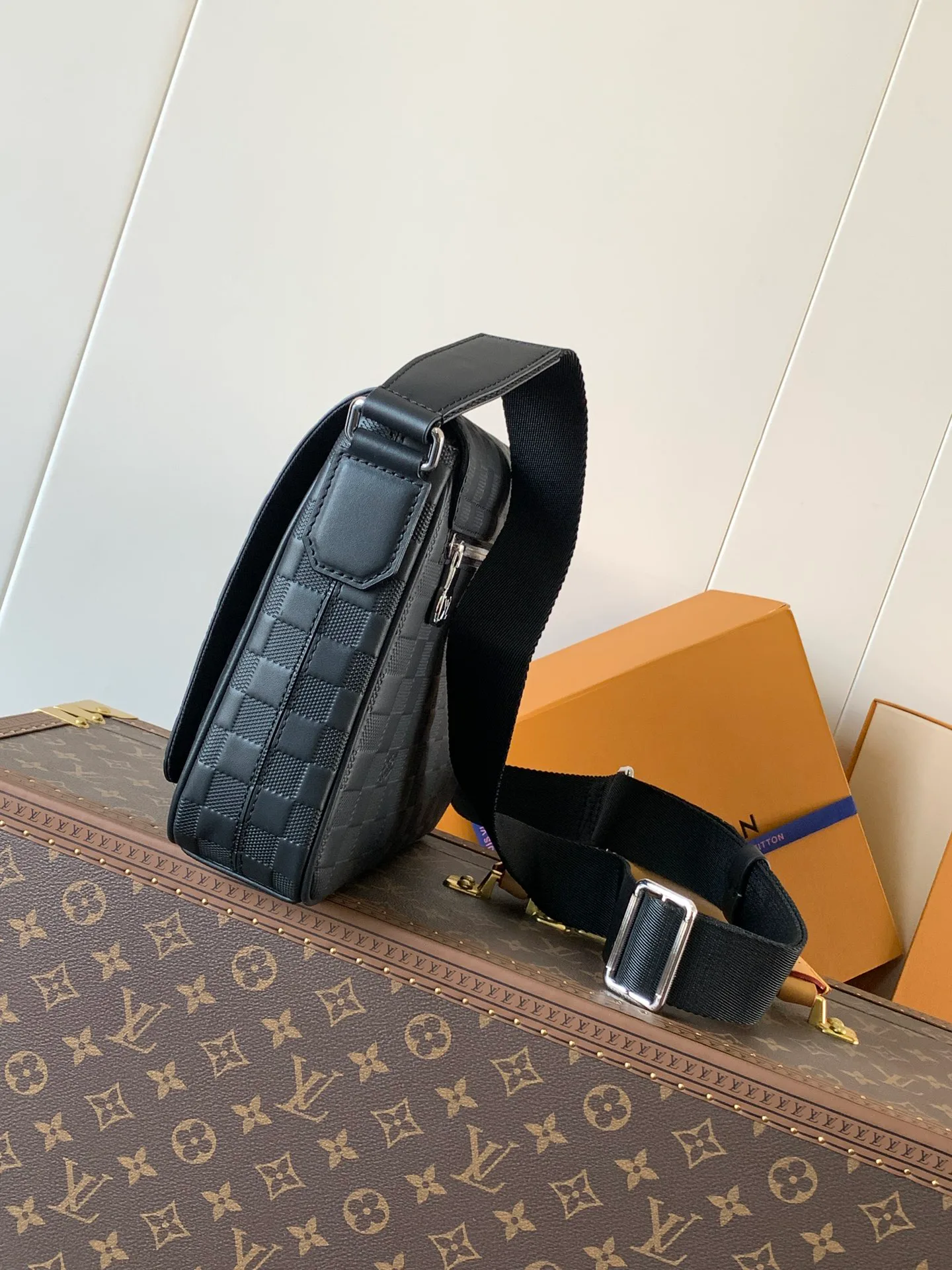 Сумки На Ремне Женские Louis Vuitton 369590