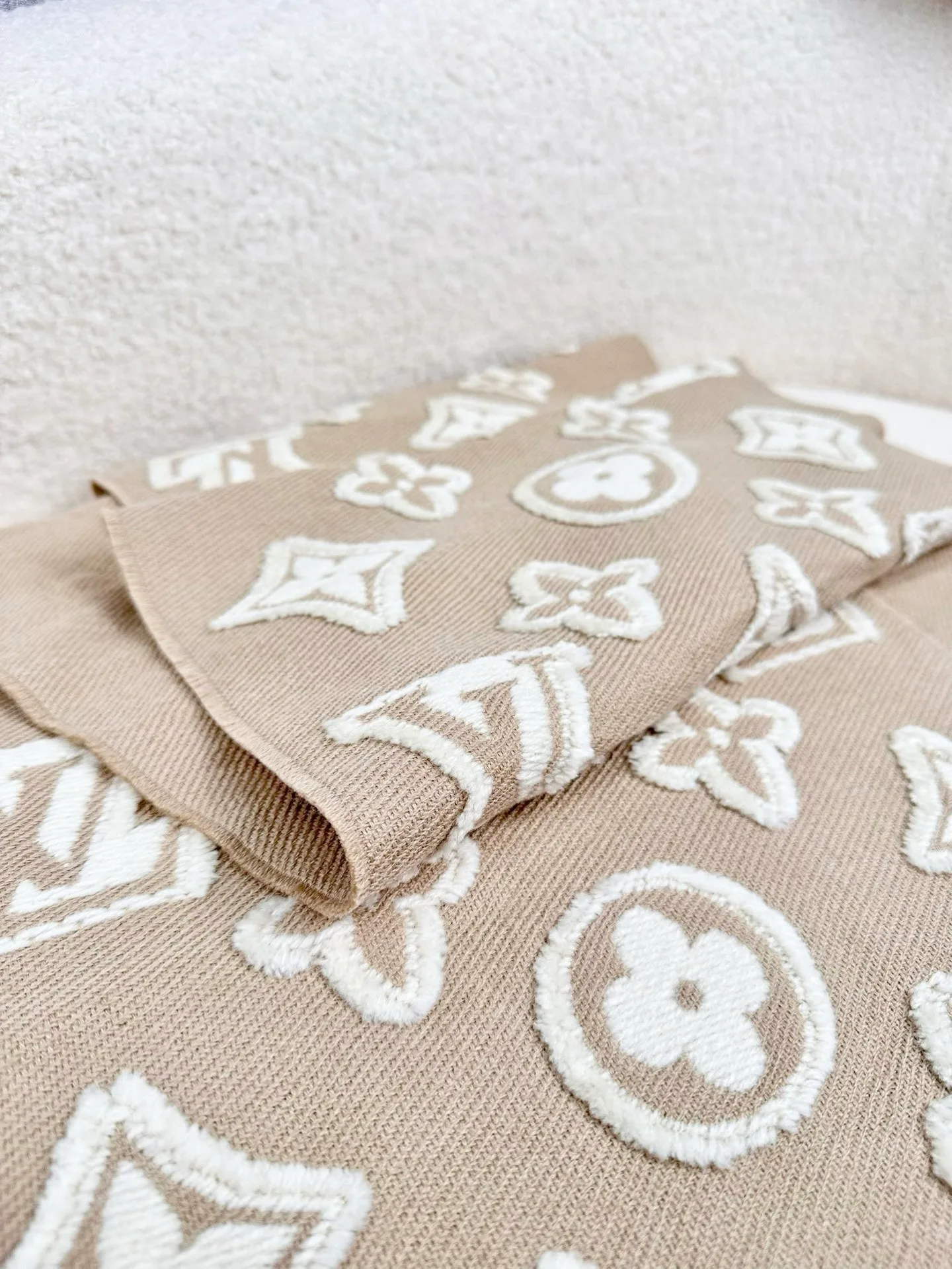 Шарфы Louis Vuitton 1826424