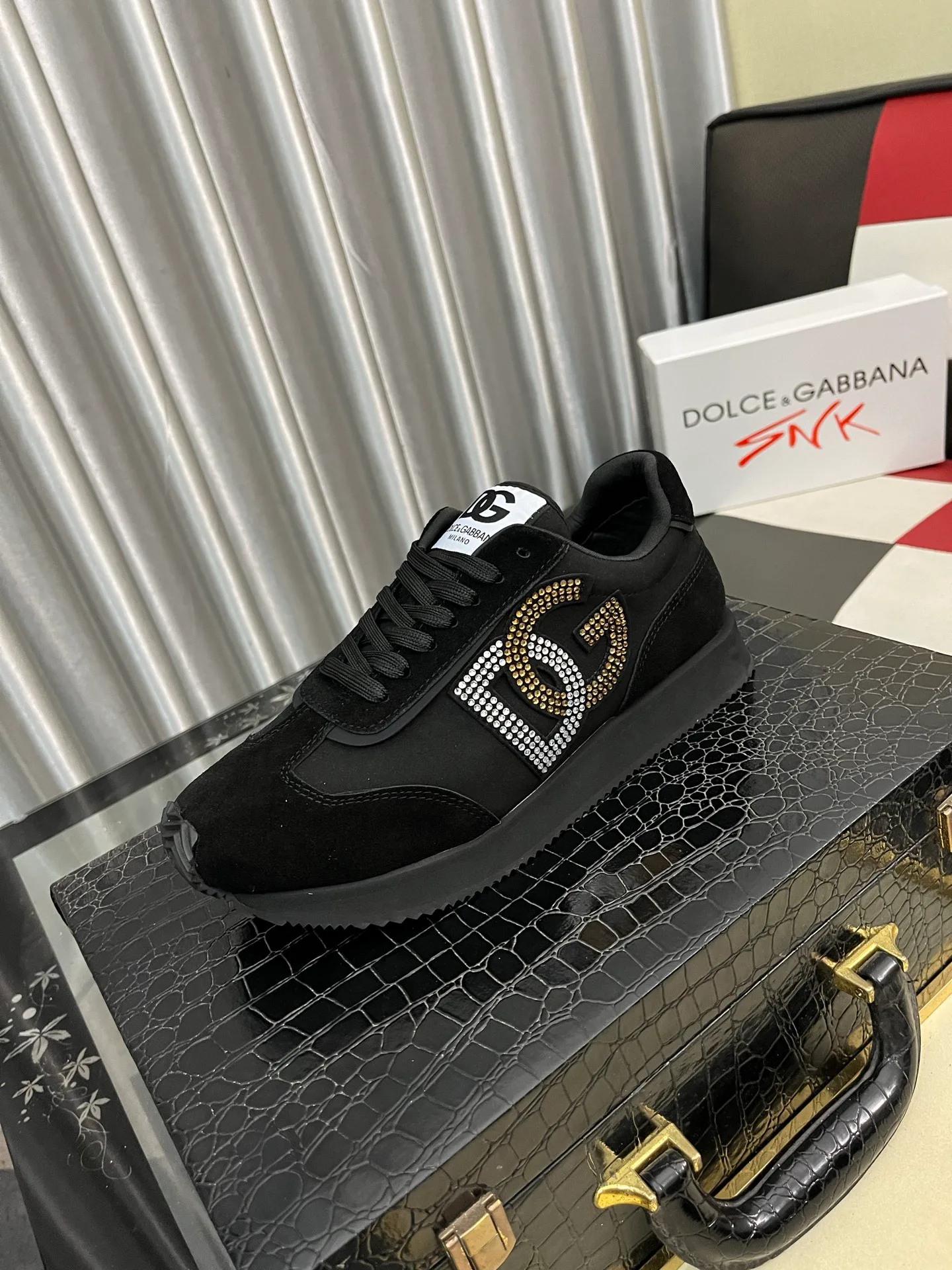 Кроссовки Женские Dolce & Gabbana 18890164