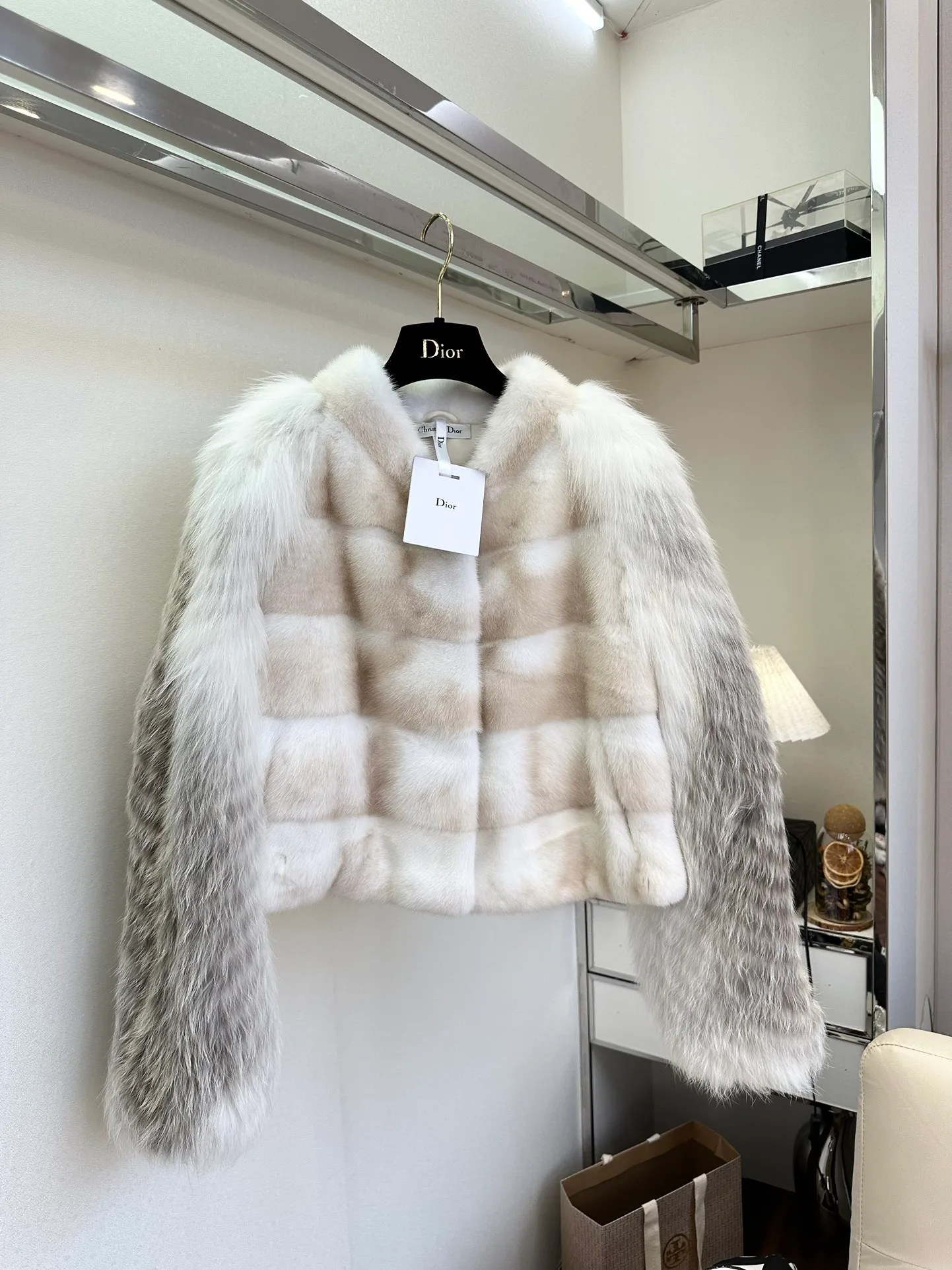 Шубы Женские Christian Dior 990625