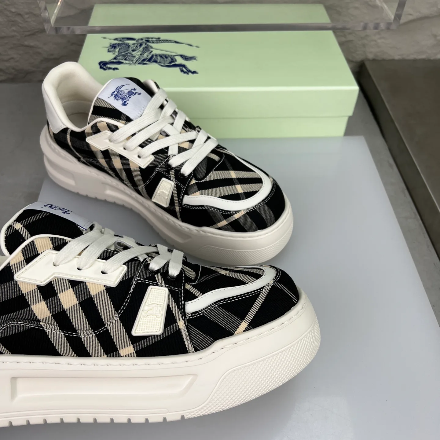 Кроссовки Мужские Burberry 11638117