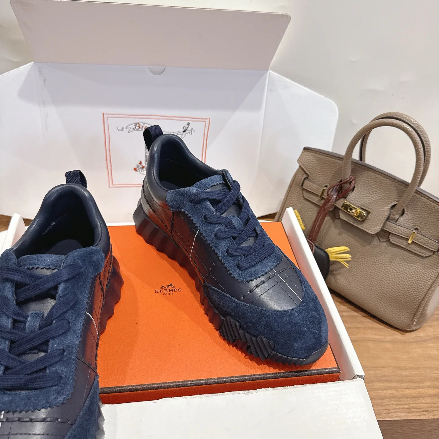 Кроссовки Женские Hermes 17414536