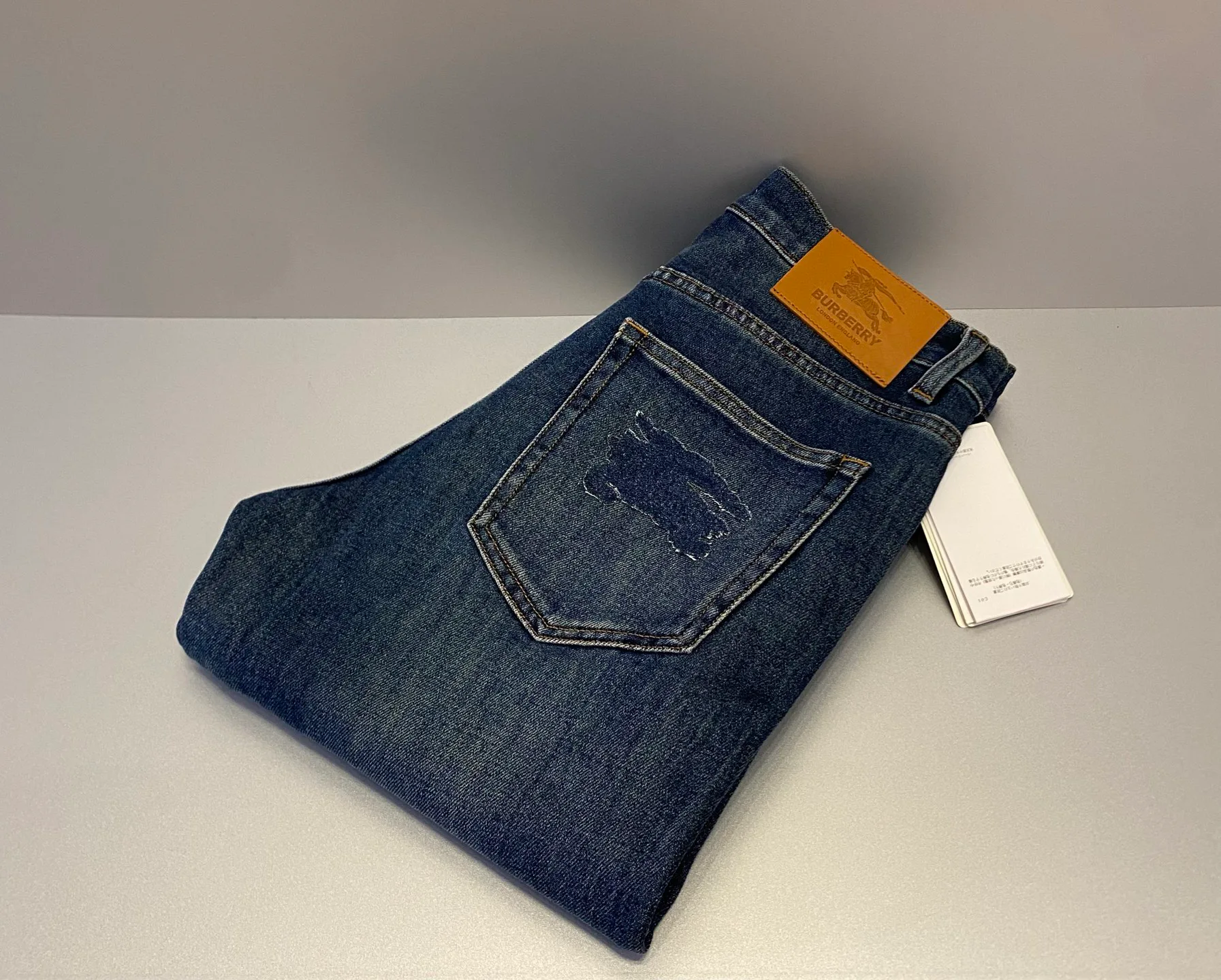 Джинсы Мужские Burberry 17975472