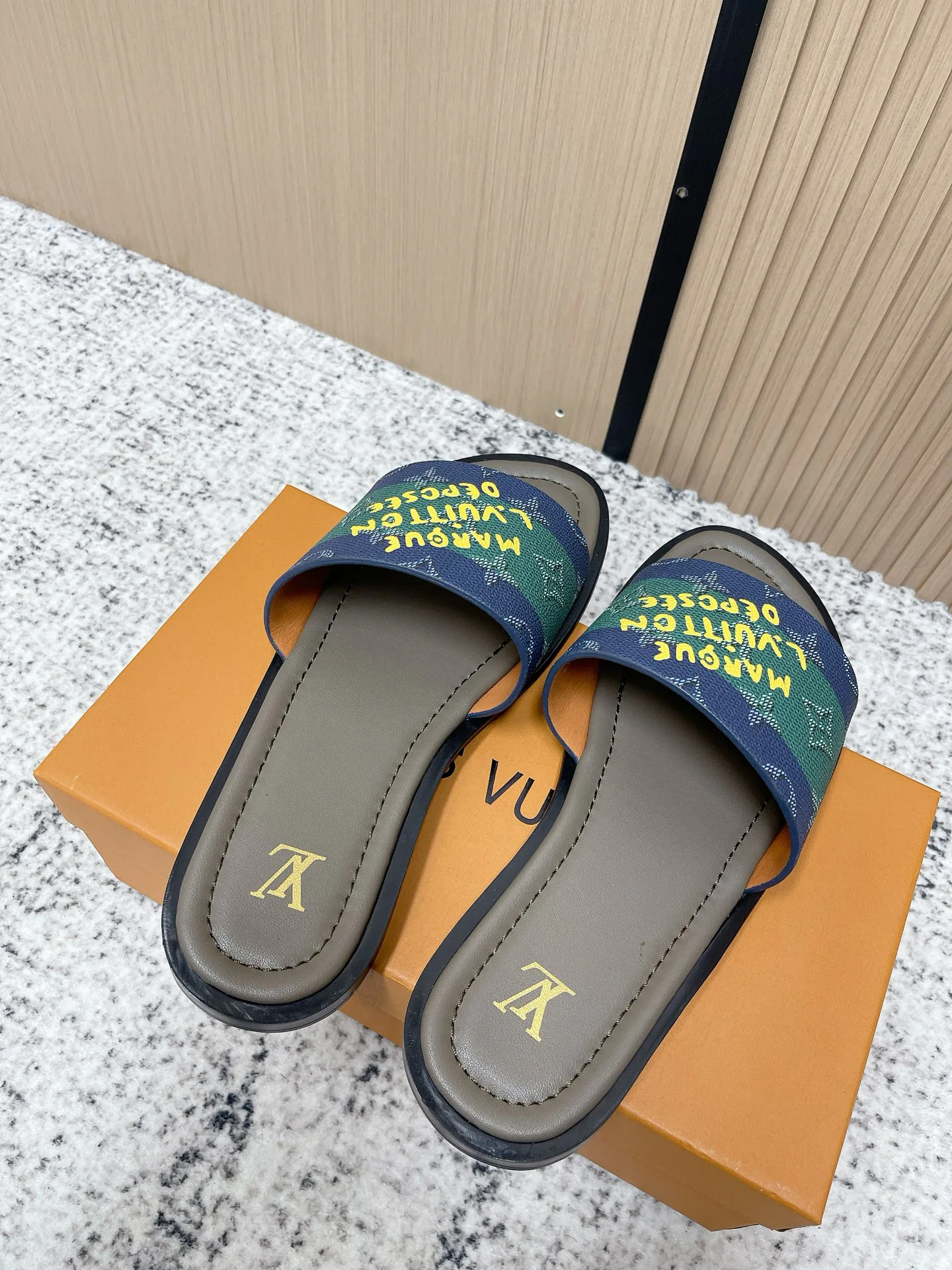 Сандалии Мужские Louis Vuitton 12785773