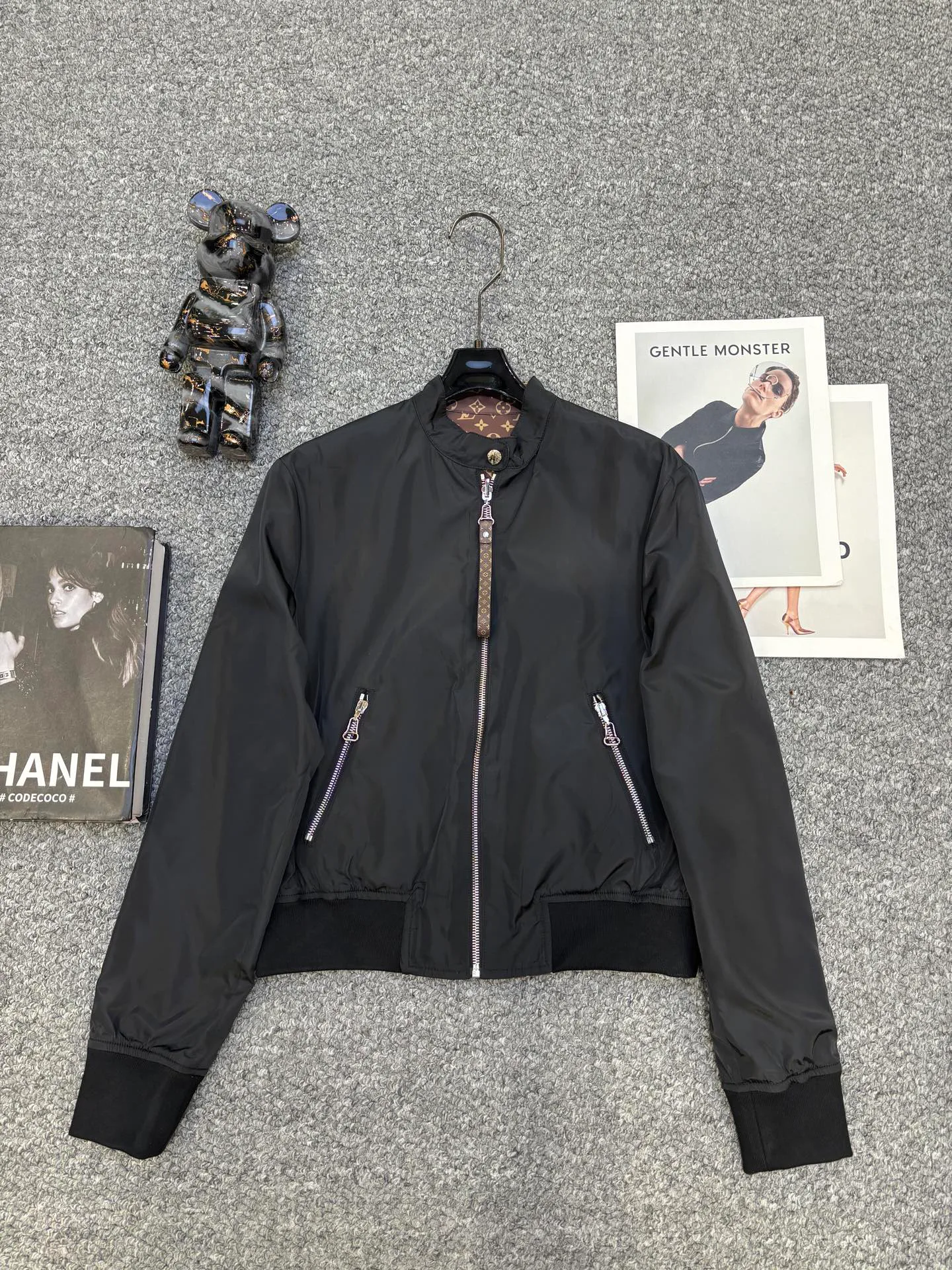 Куртки И Пуховики Женские Louis Vuitton 17953674
