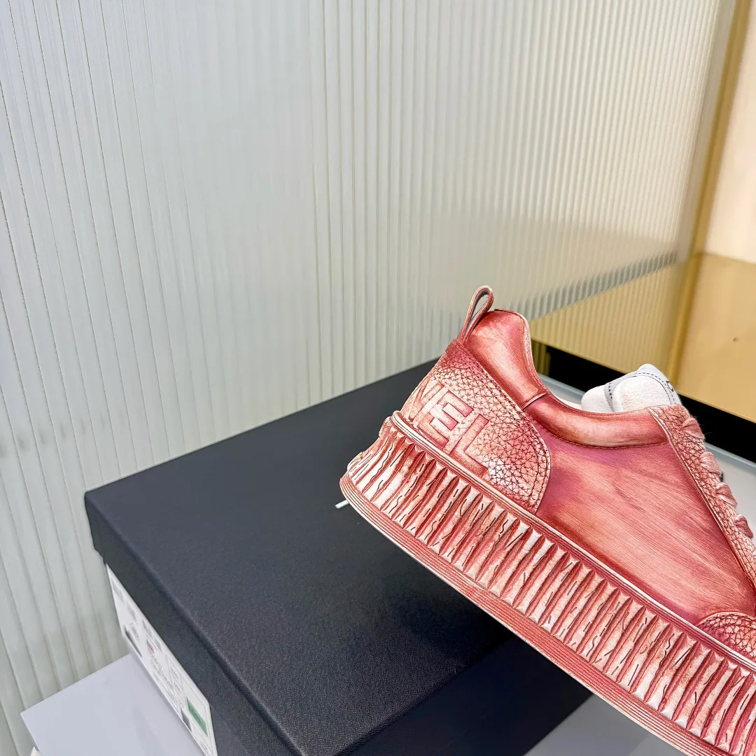 Кроссовки Женские Chanel 11605950