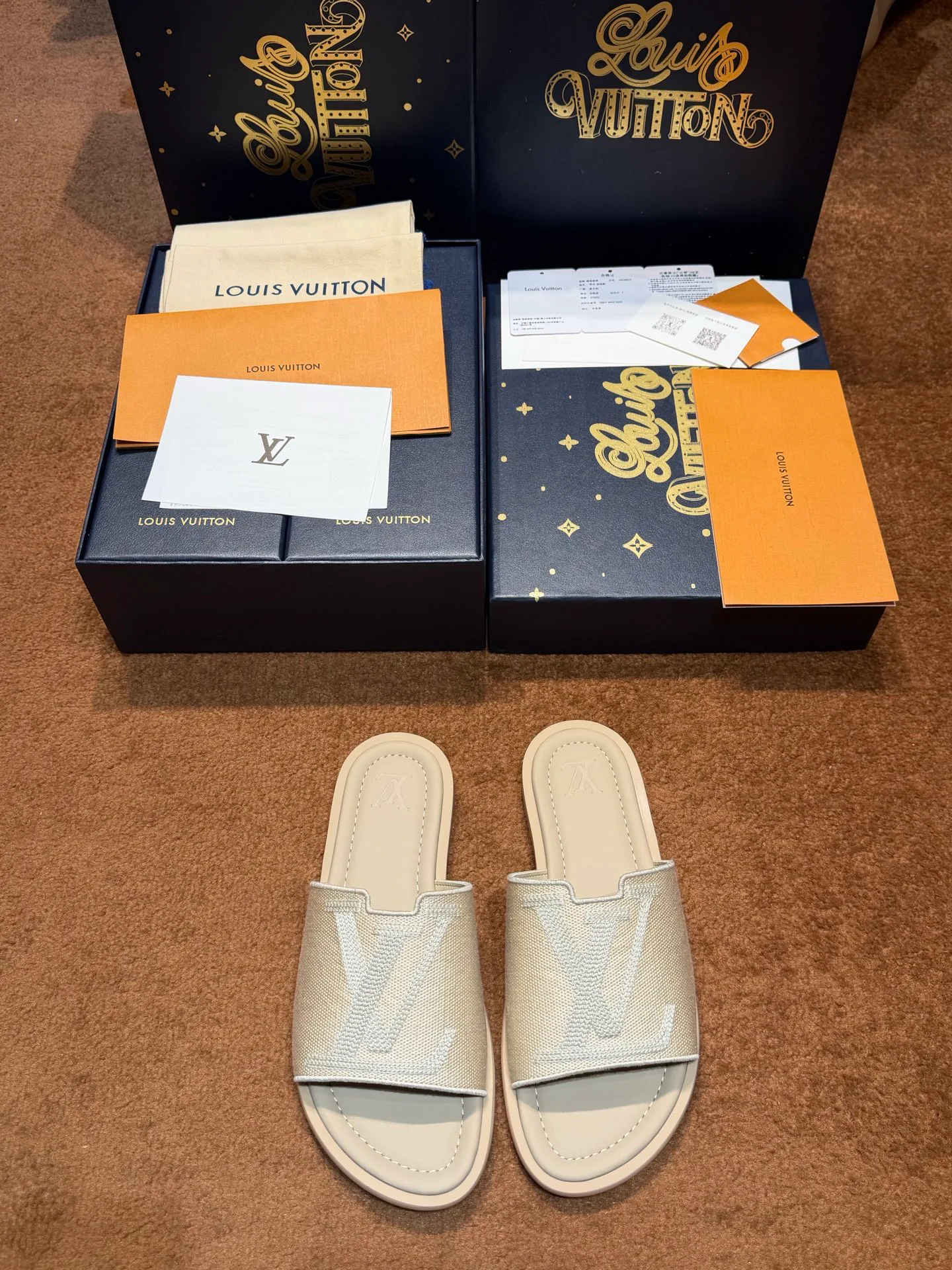 Шлепанцы Женские Louis Vuitton 17342949
