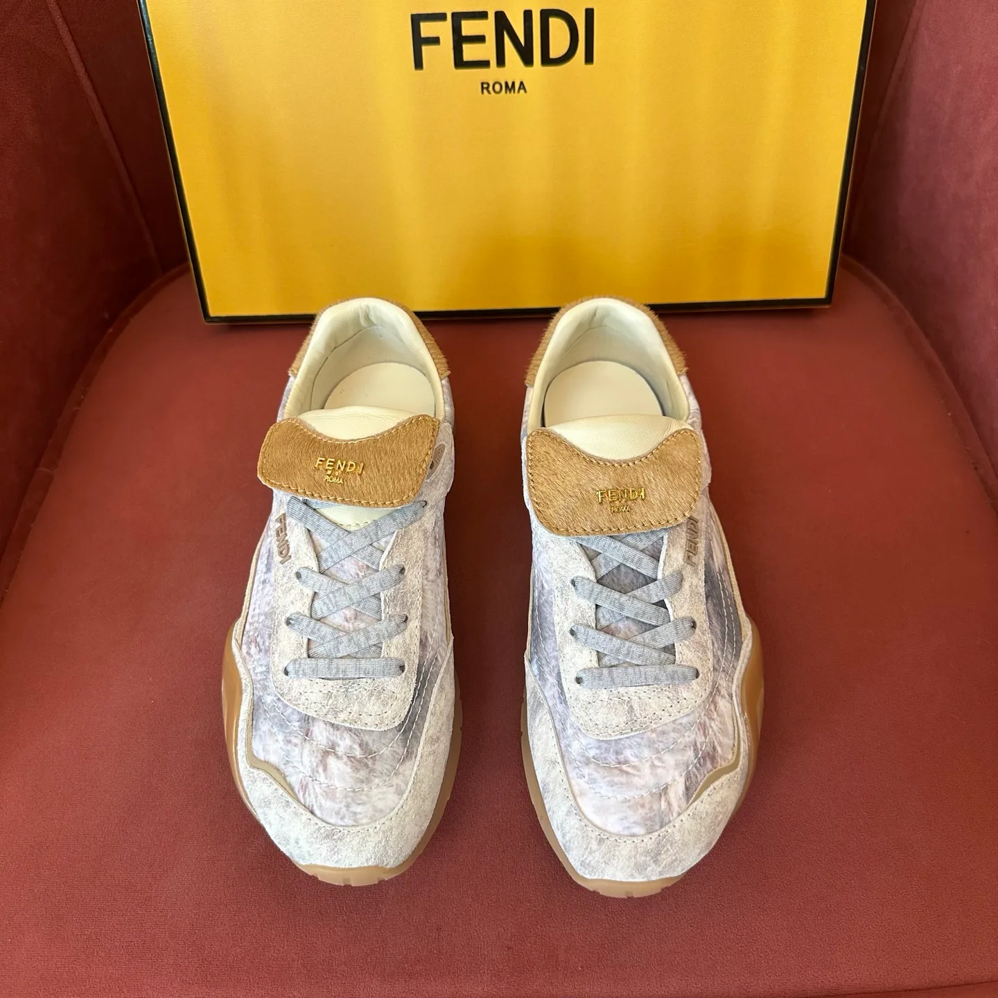 Кроссовки Женские Fendi 209442