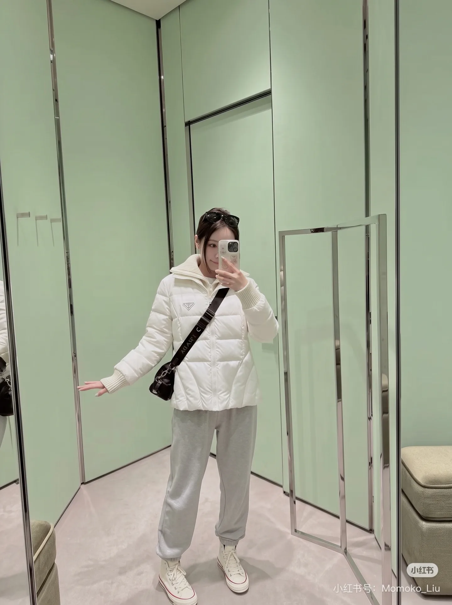 Куртки И Пуховики Женские Prada 18711536
