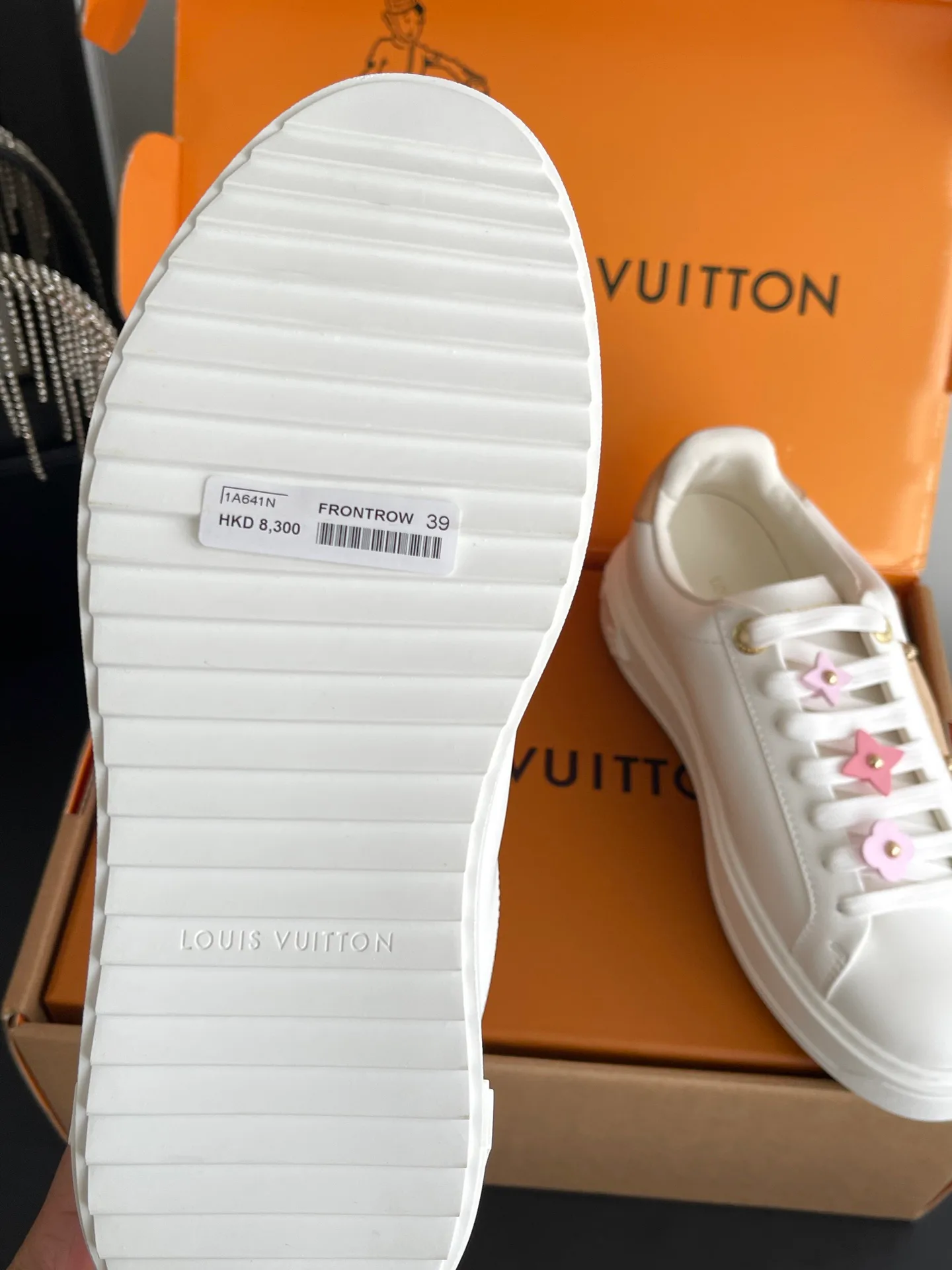 Кроссовки Женские Louis Vuitton 19366369