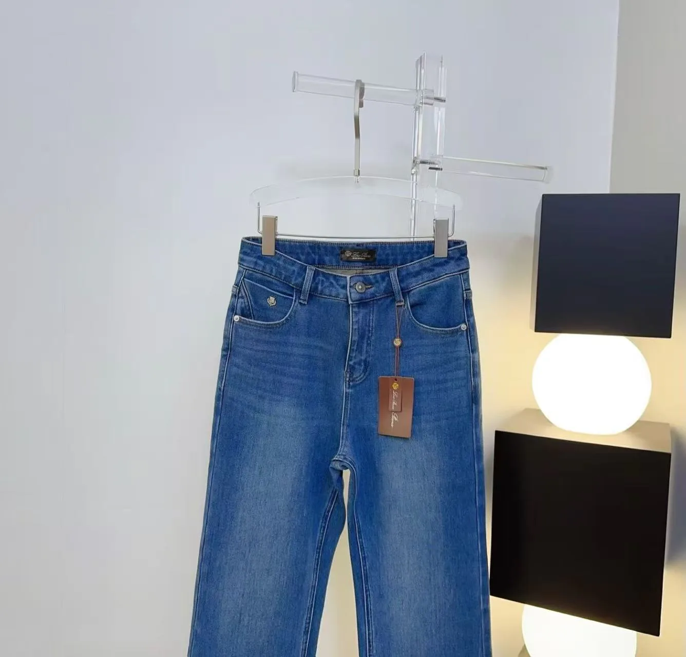 Джинсы Женские Loro Piana 19236717
