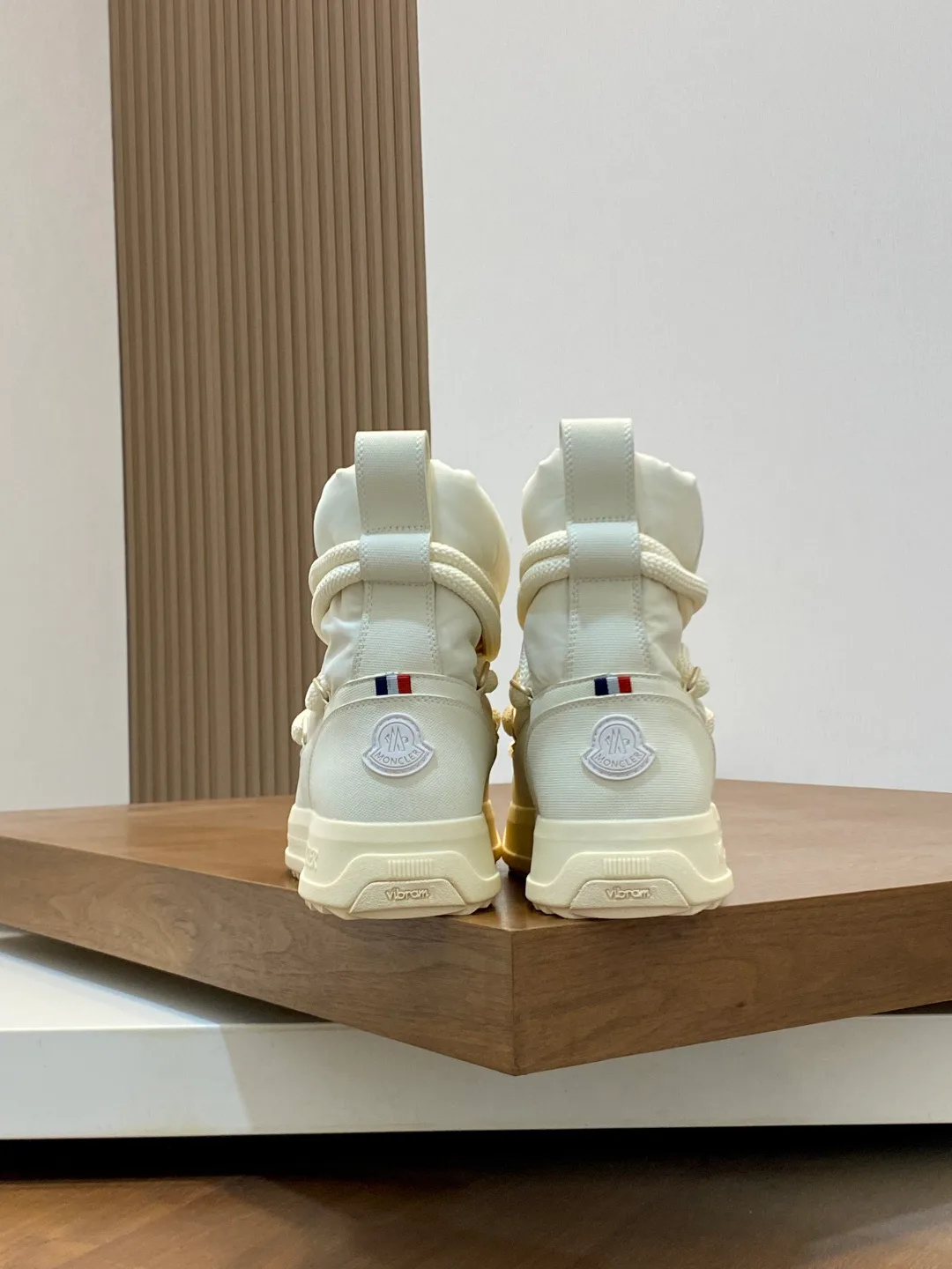 Ботинки Мужские Moncler 2194120