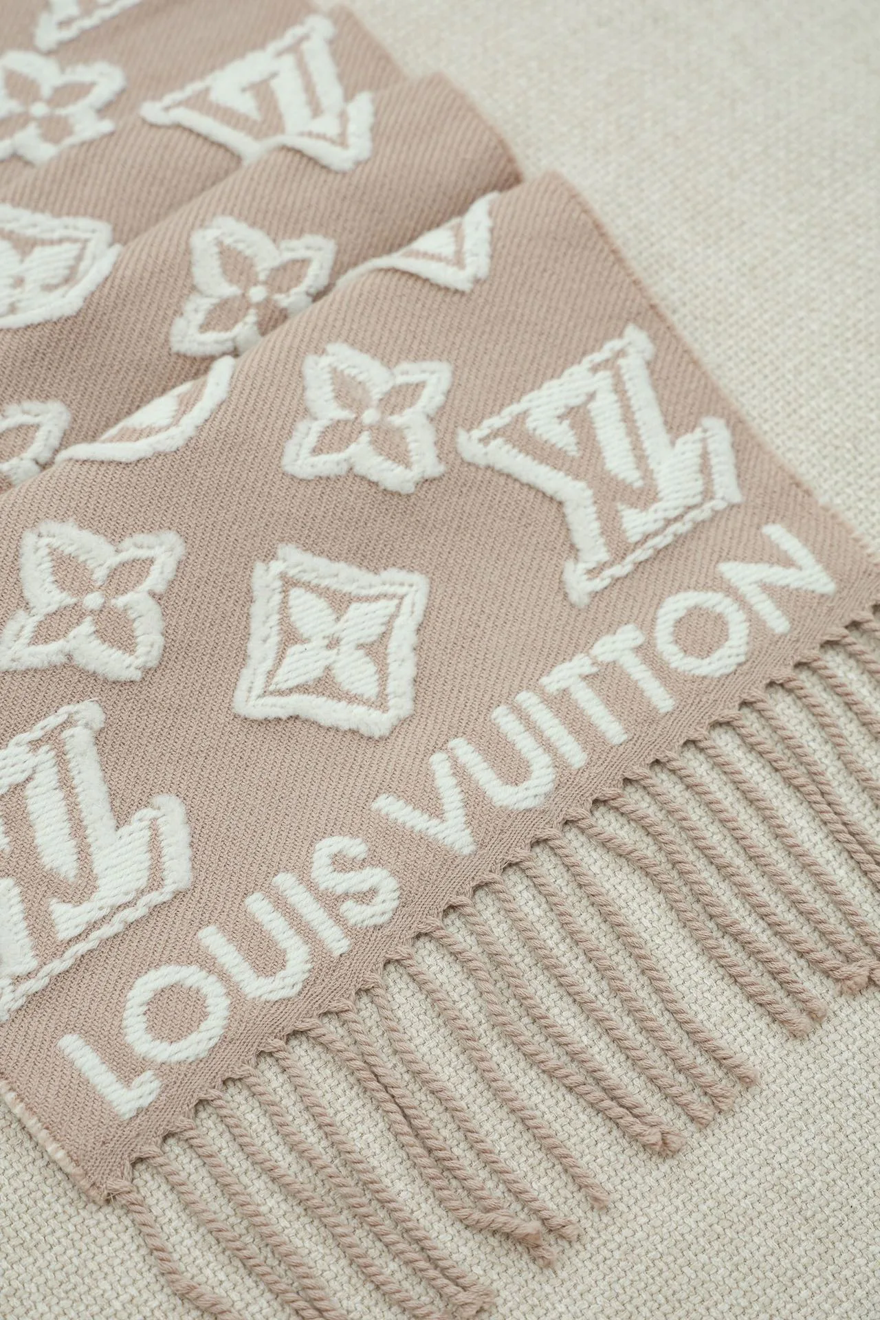 Шарфы Louis Vuitton 94394