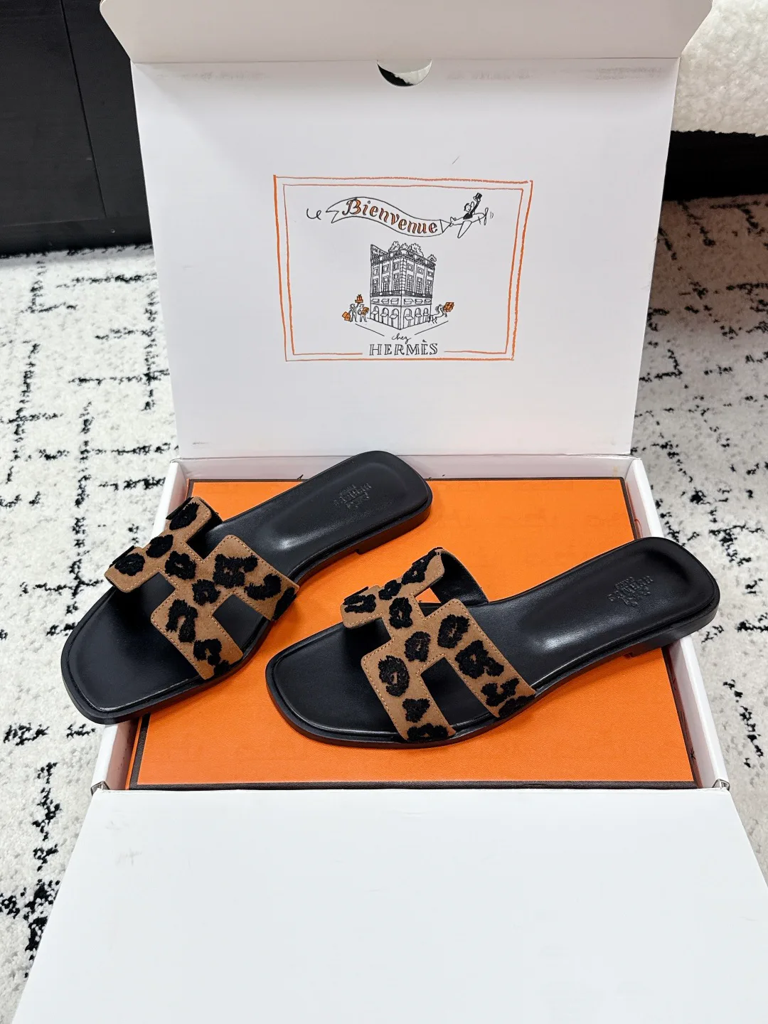 Шлепанцы Женские Hermes 814562