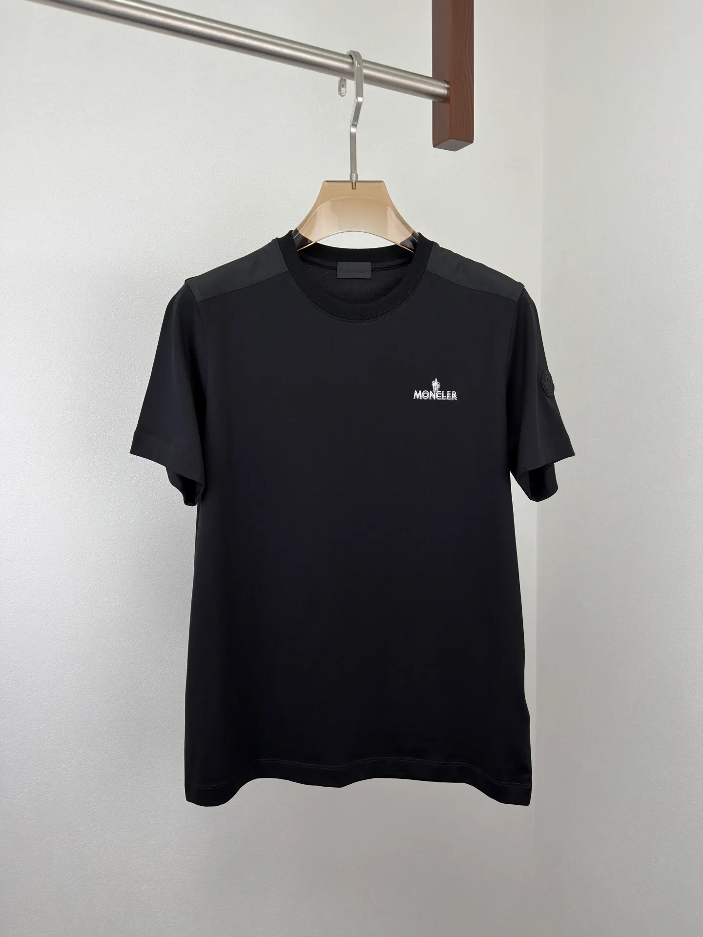 Футболки Мужские Moncler 13137570