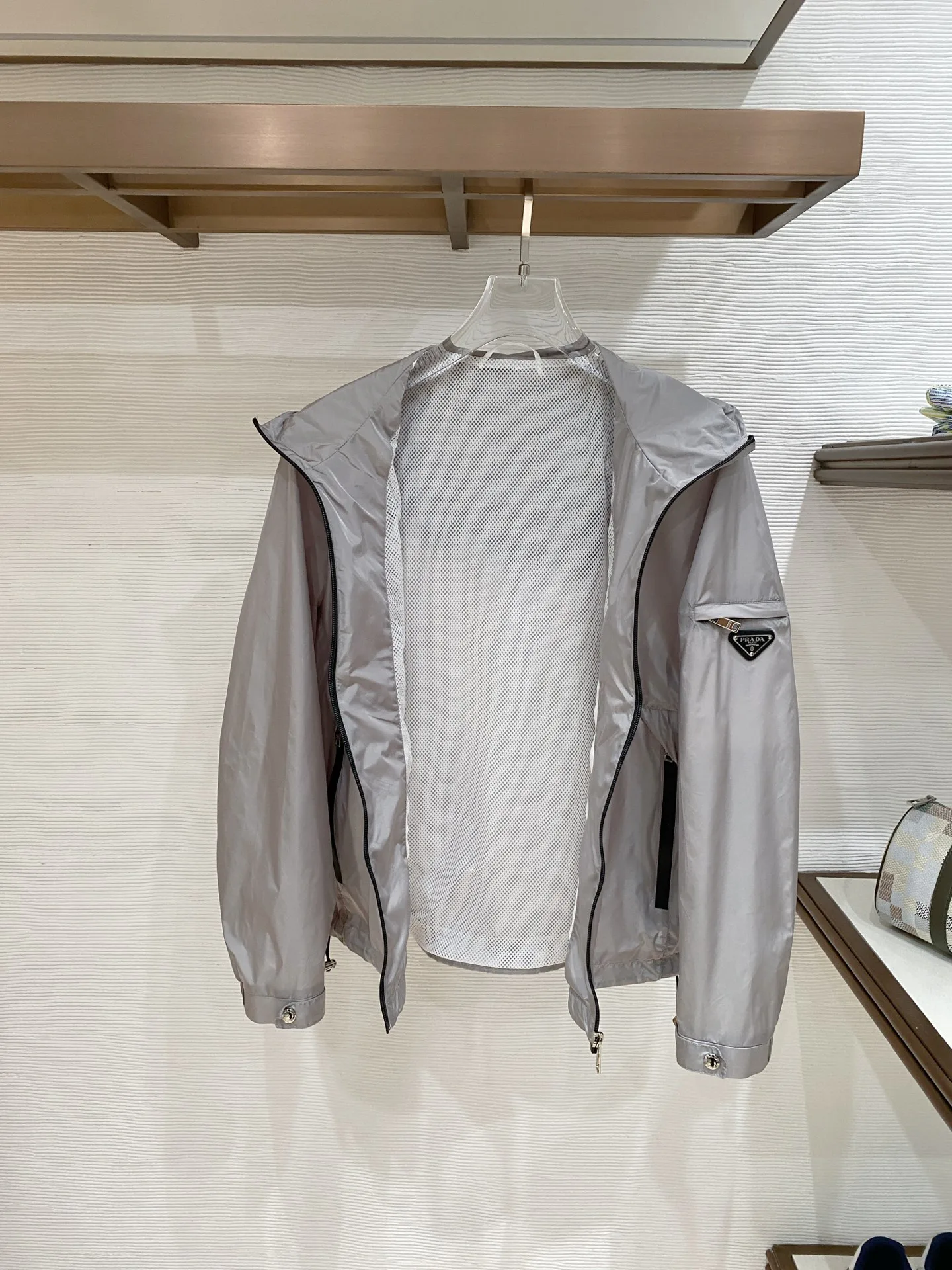 Куртки И Пуховики Мужские Prada 10815812