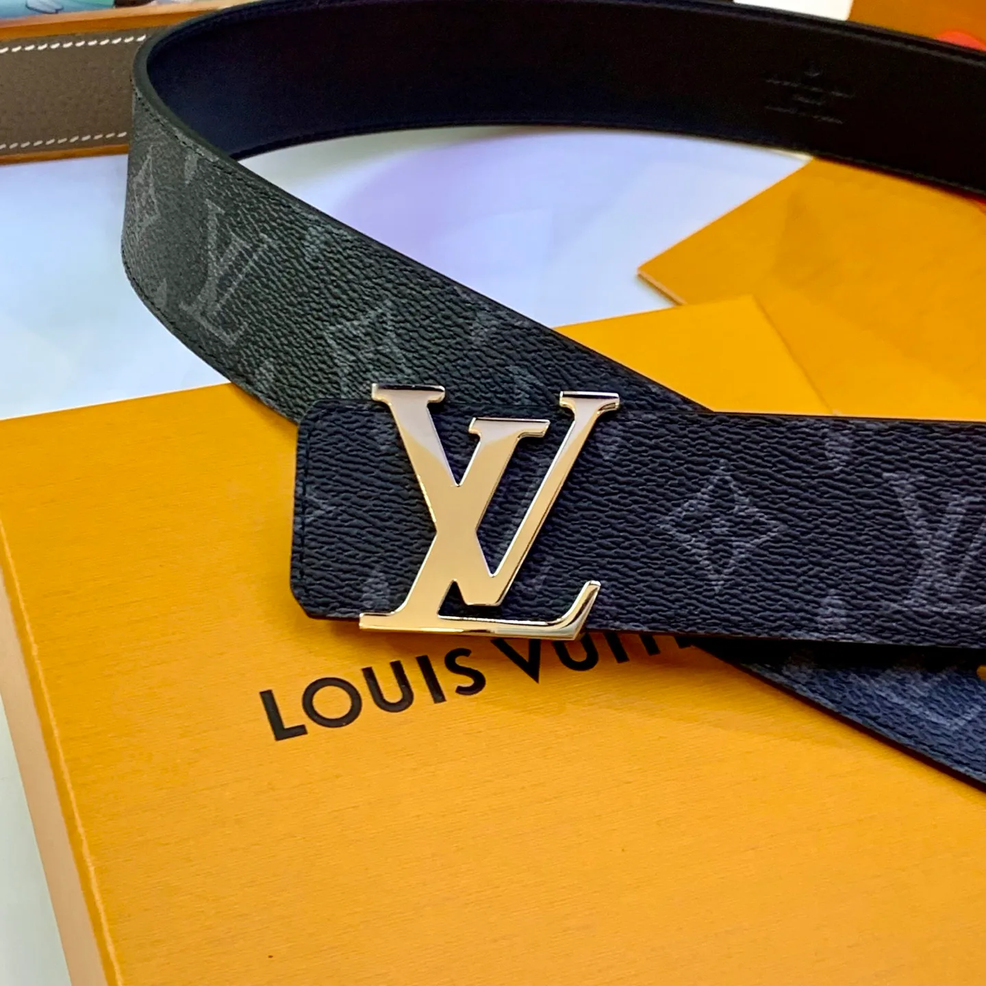 Ремни Louis Vuitton 17682154