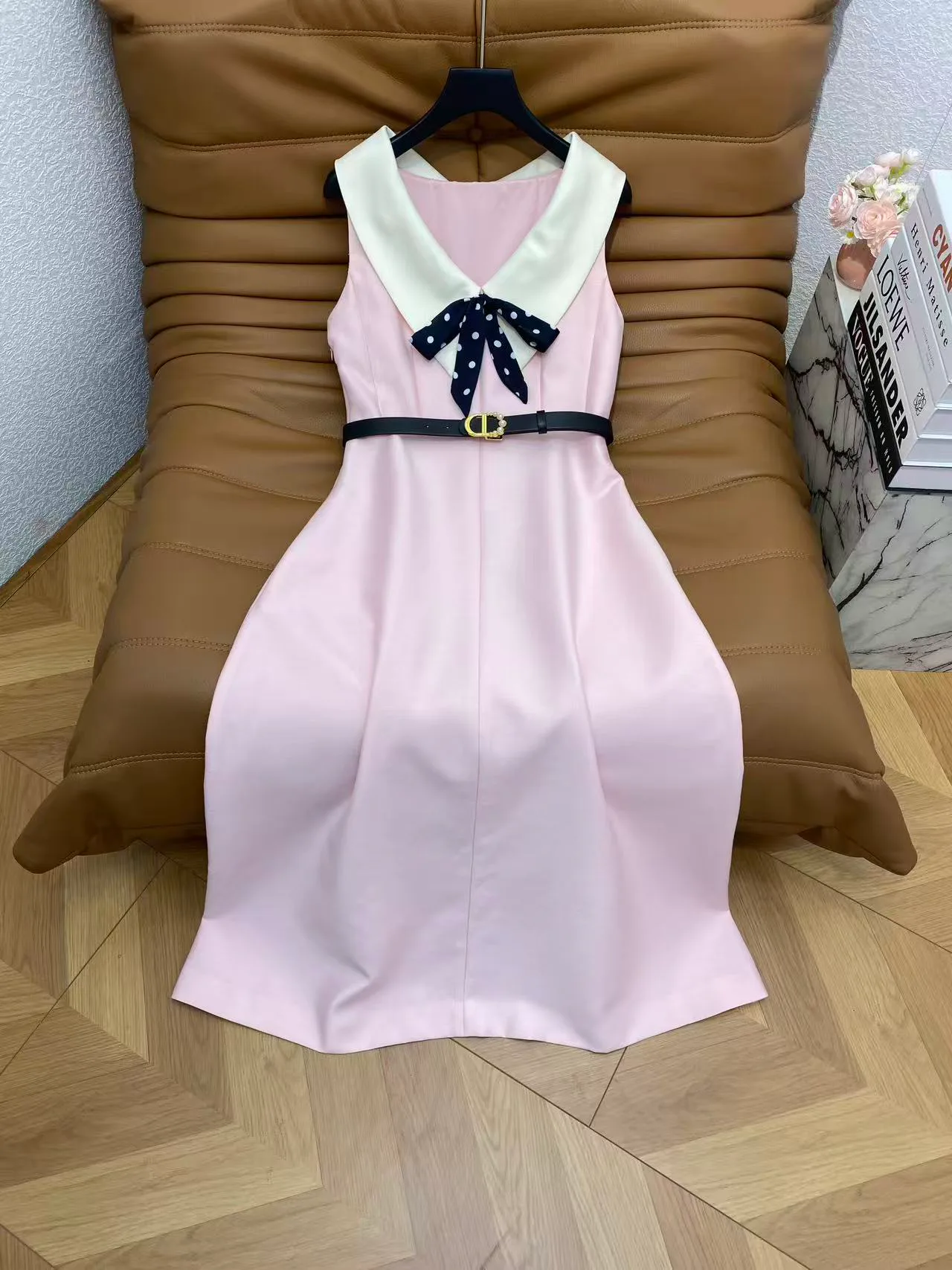 Платья Женские Christian Dior 18300001