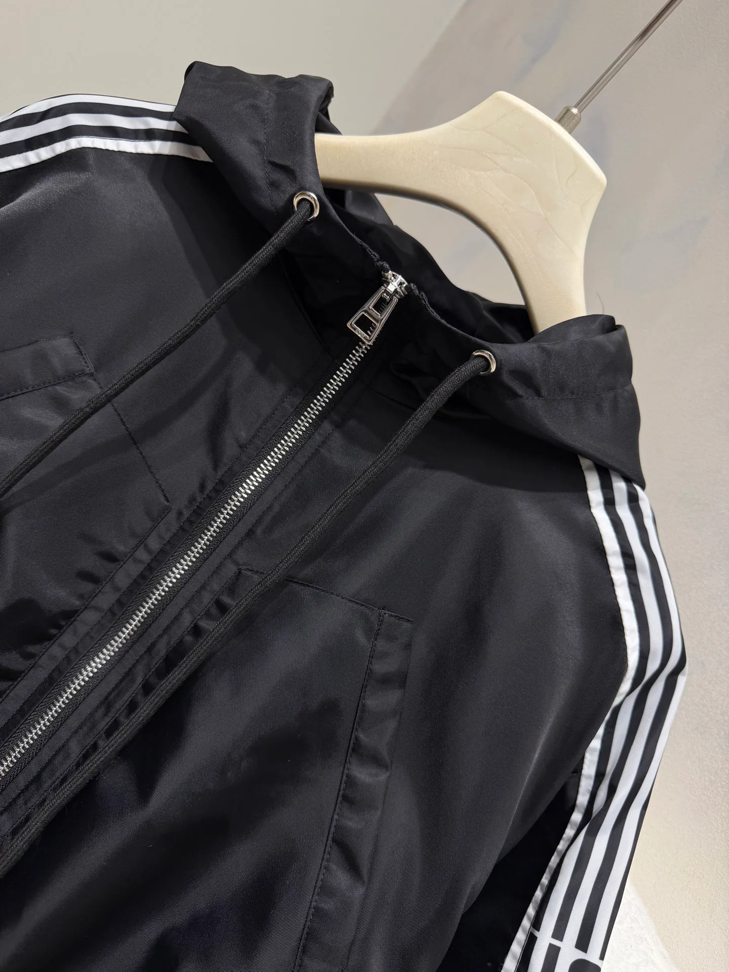 Куртки И Пуховики Женские Christian Dior 12829572