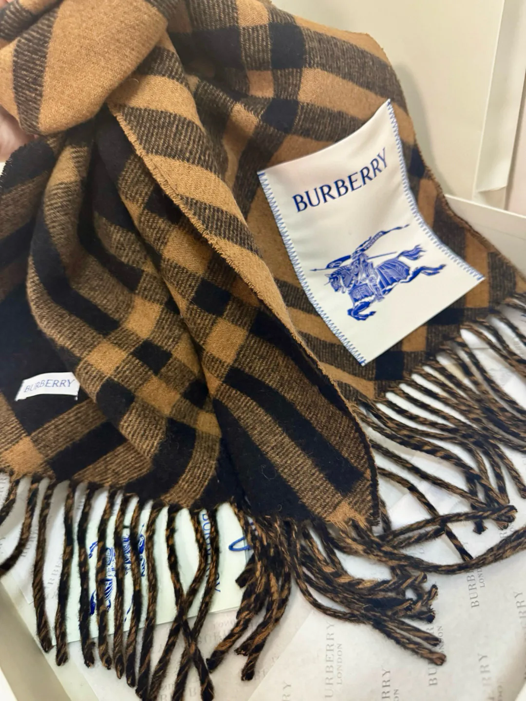 Шарфы Burberry 752634