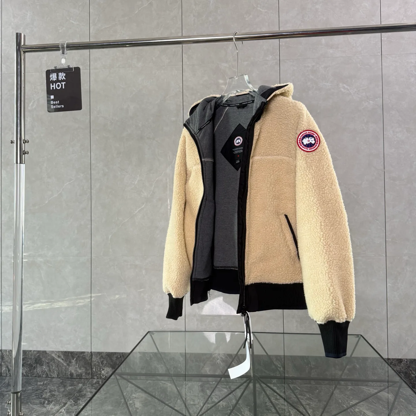 Куртки И Пуховики Женские Canada Goose 18515339