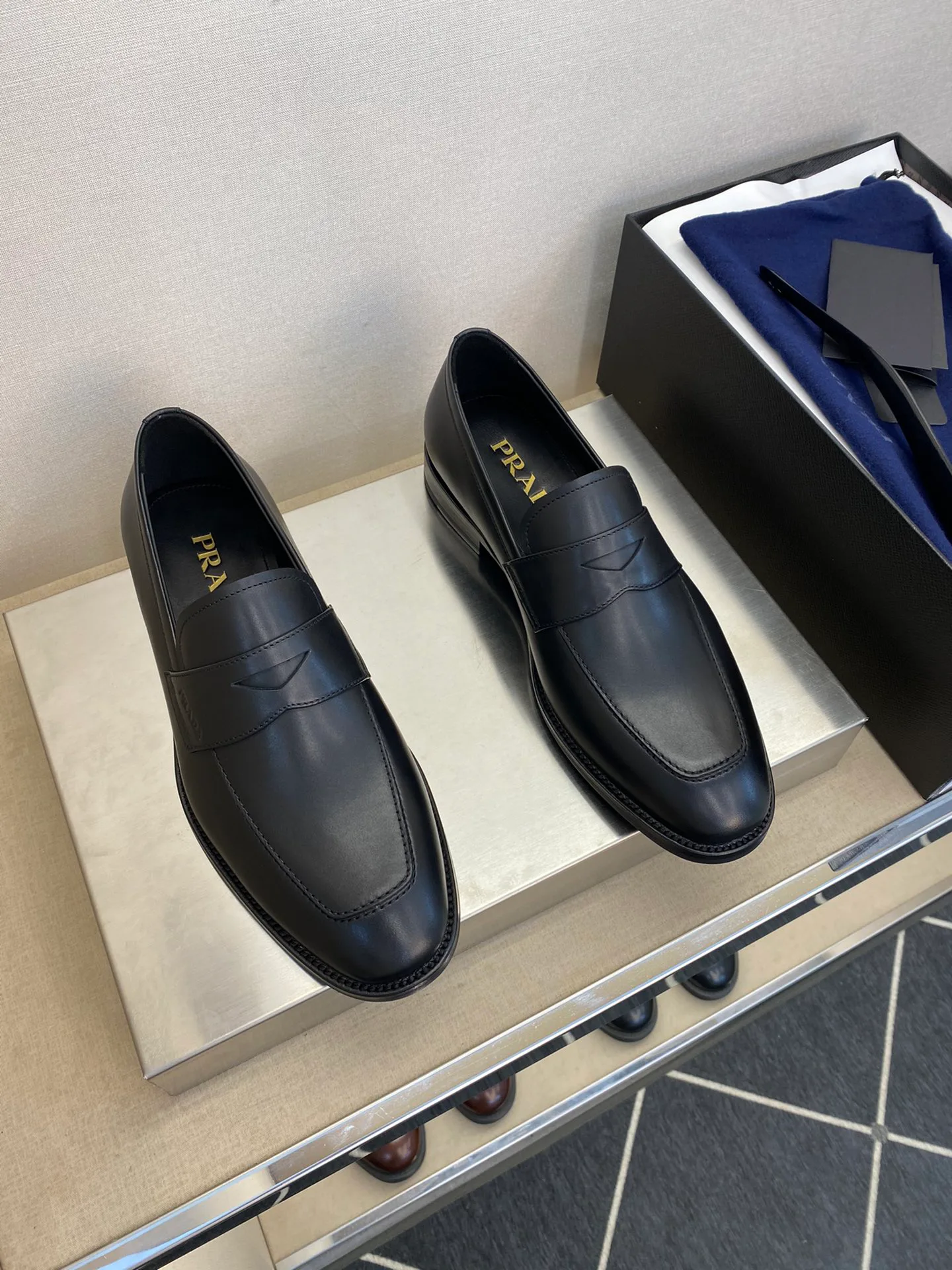 Лоферы И Туфли Мужские Prada 18079116