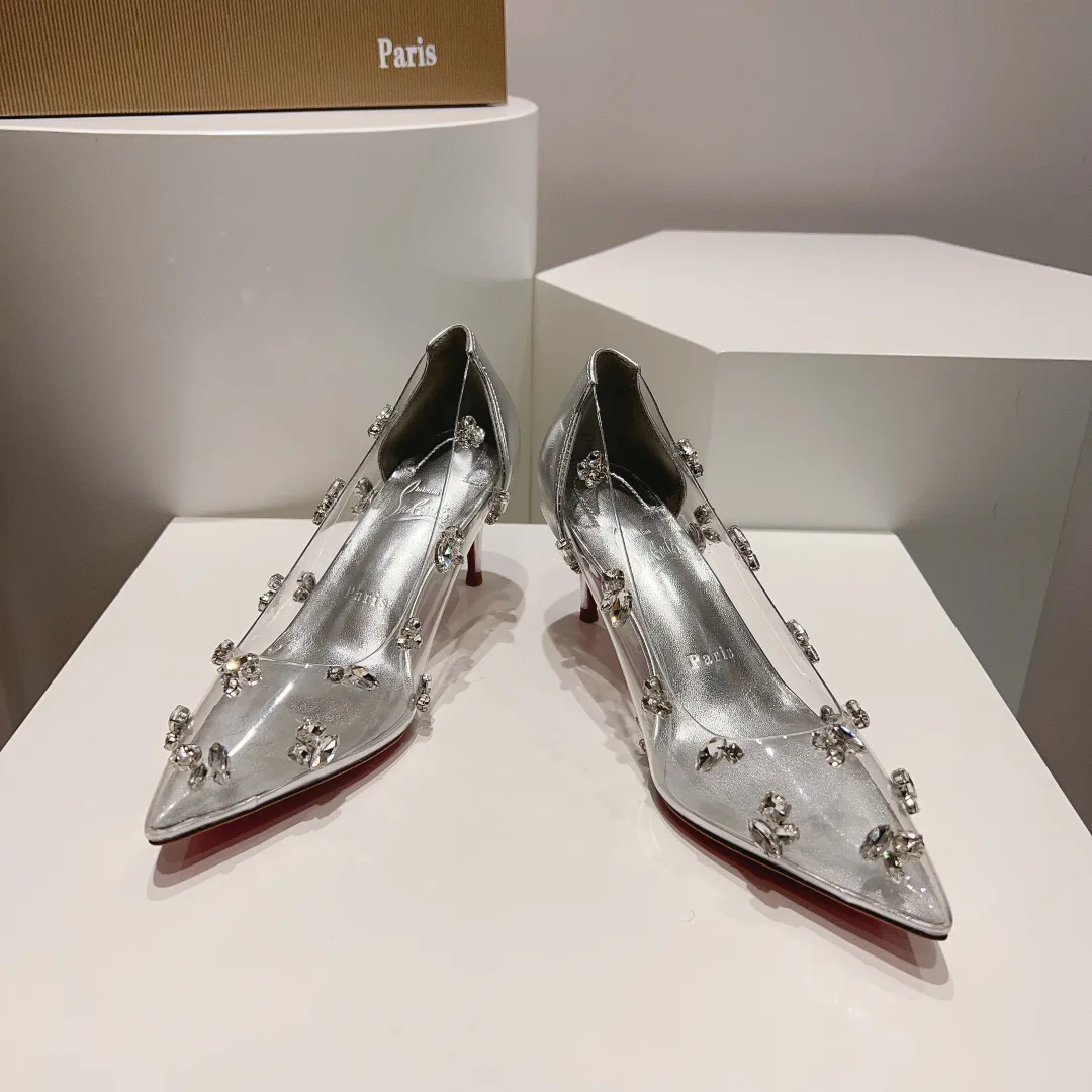 Туфли Женские Christian Louboutin 18004002