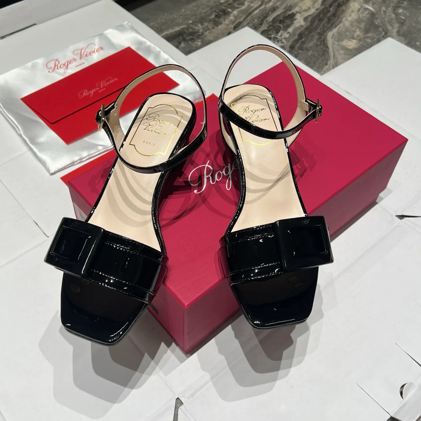 Босоножки Женские Roger Vivier 17291900