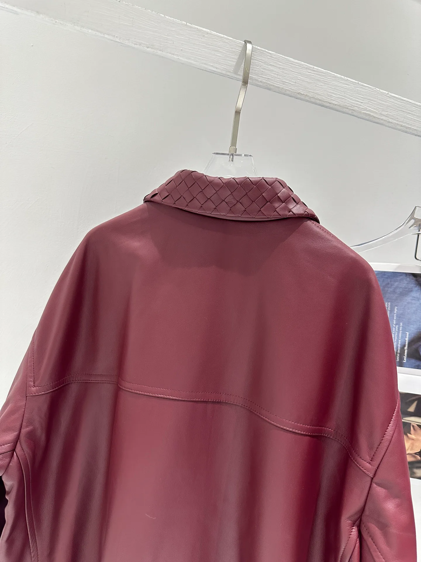 Кожаные Куртки И Дублёнки Женские Bottega Veneta 11759409