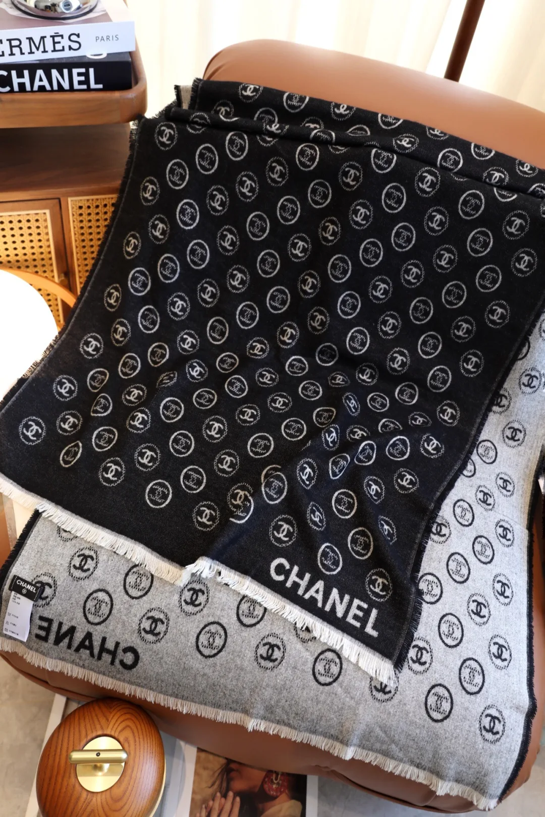 Шарфы Chanel 17869086