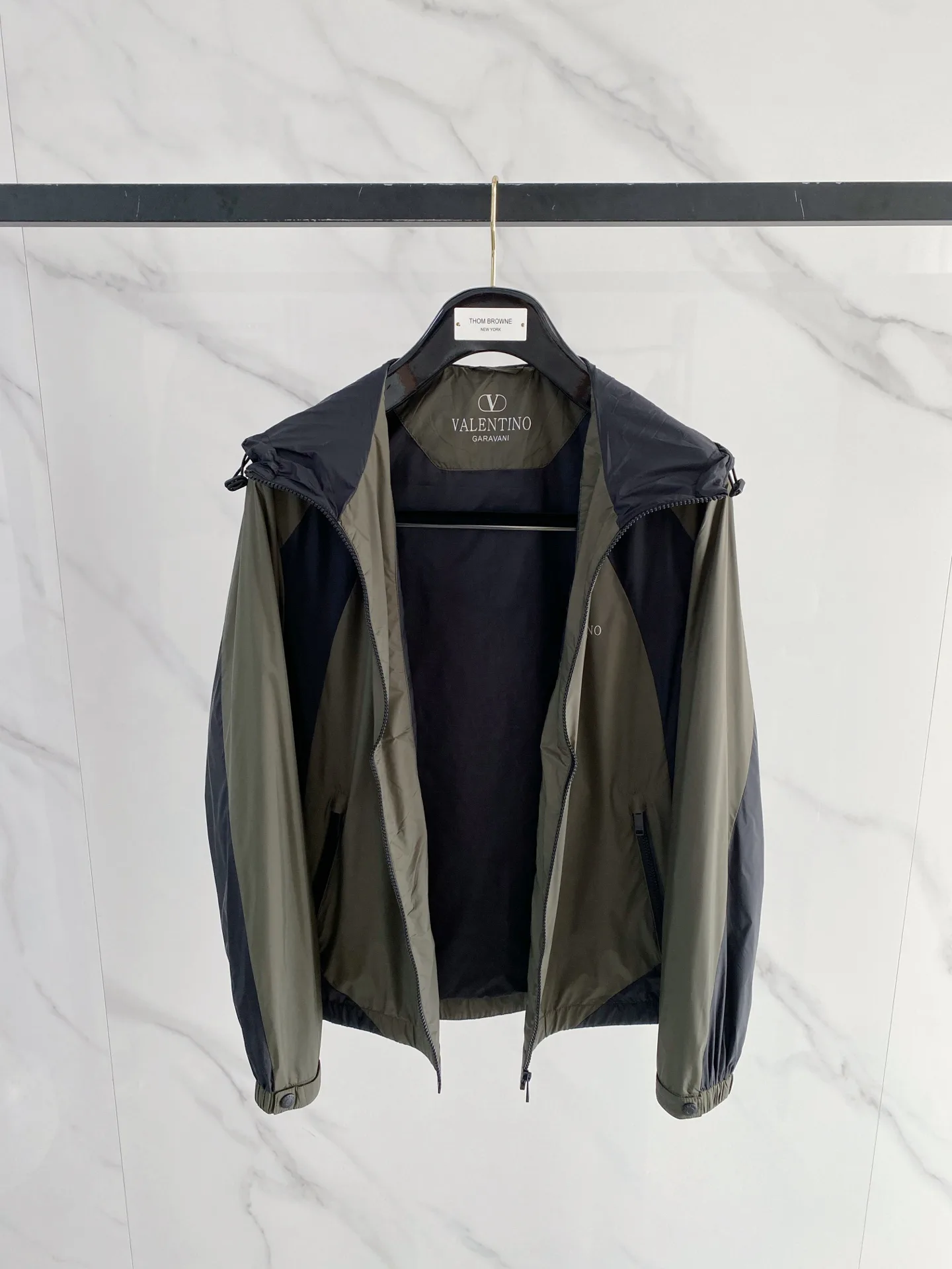 Куртки И Пуховики Мужские Valentino 11584551