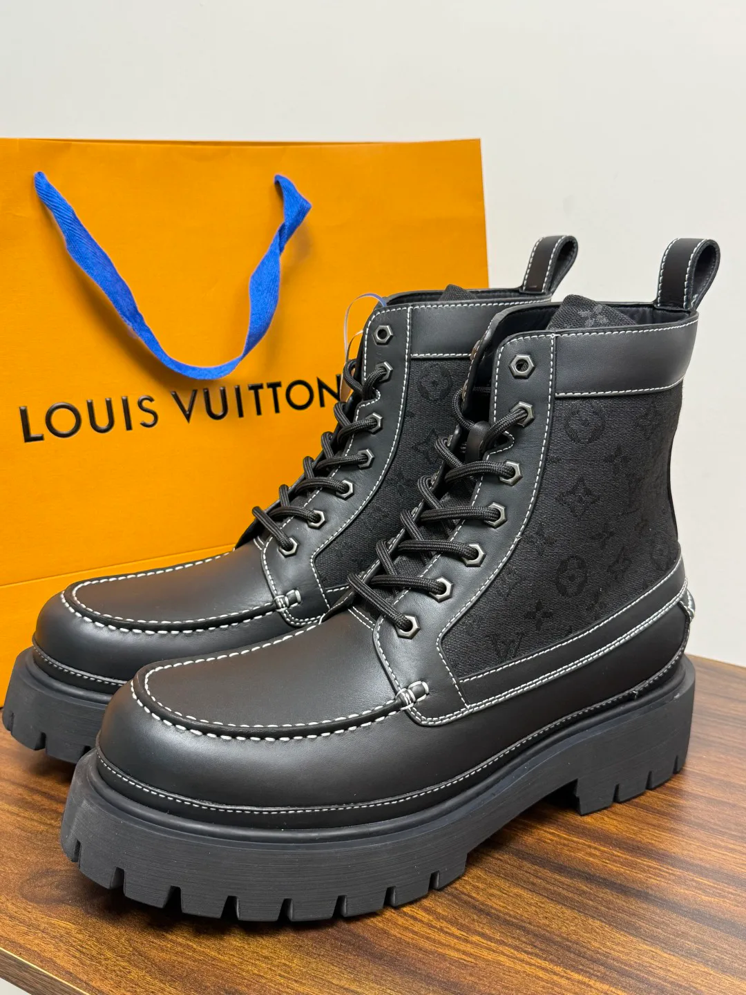 Ботинки Мужские Louis Vuitton 19658974