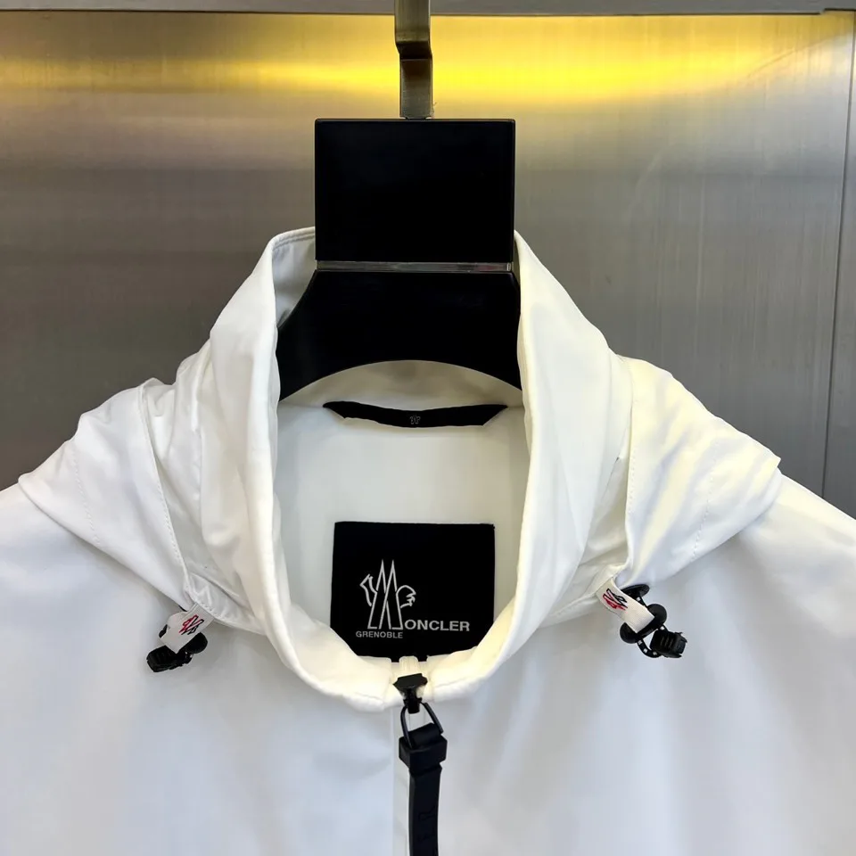 Куртки И Пуховики Мужские Moncler 16439