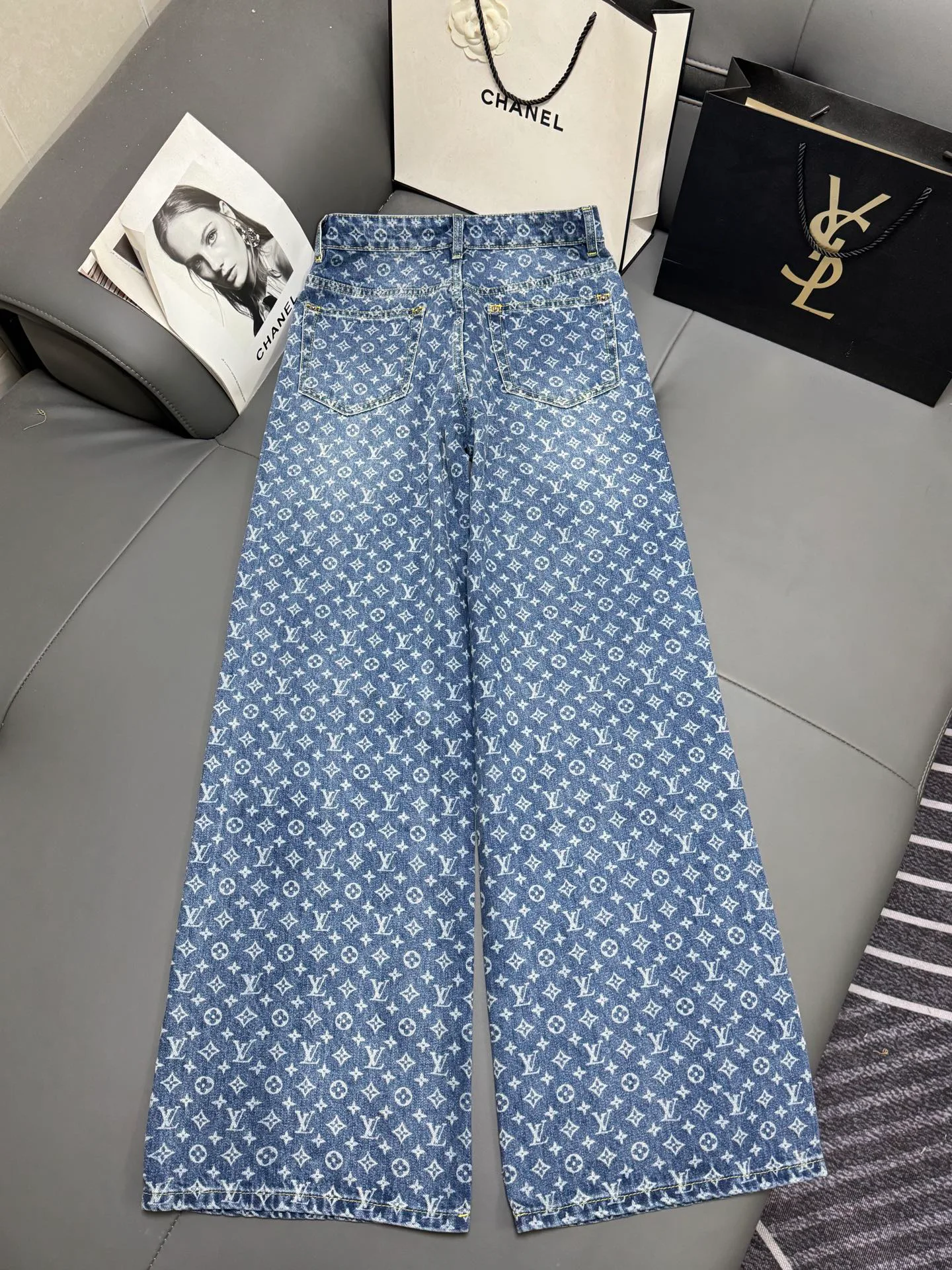 Джинсы Женские Louis Vuitton 13554187