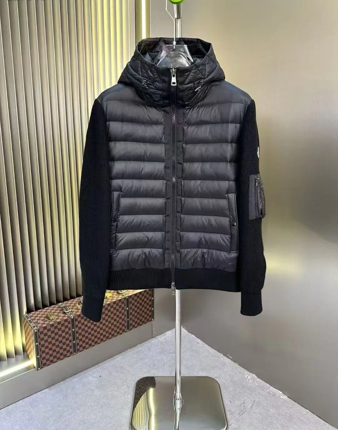 Куртки И Пуховики Женские Moncler 18131382