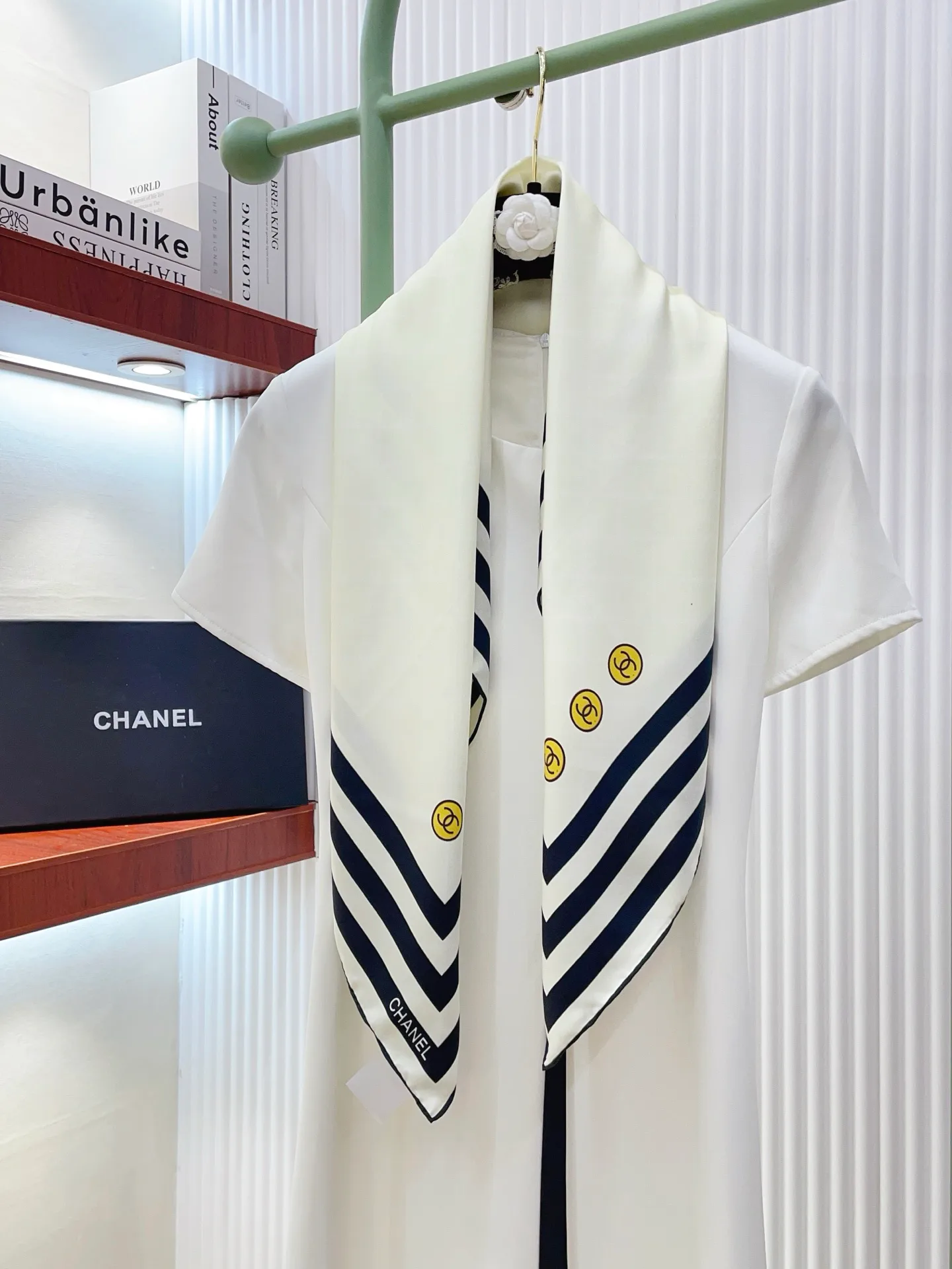 Платки Chanel 13119697