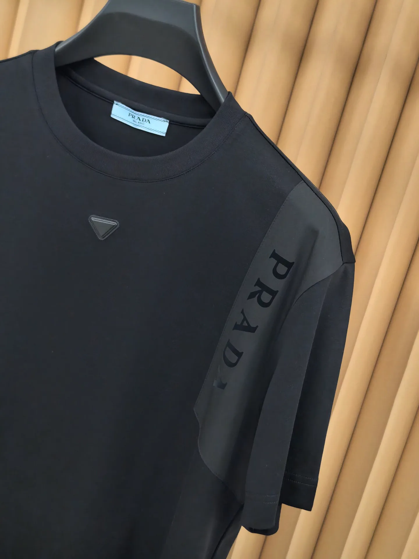 Футболки Мужские Prada 10511805