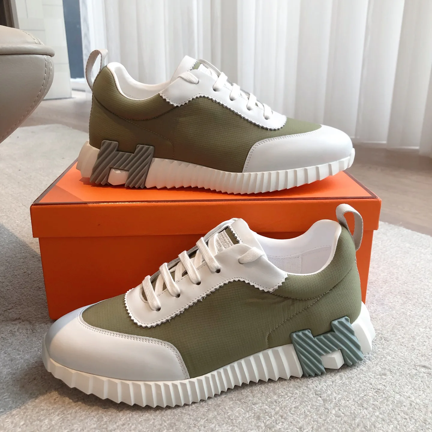 Кроссовки Женские Hermes 1154468
