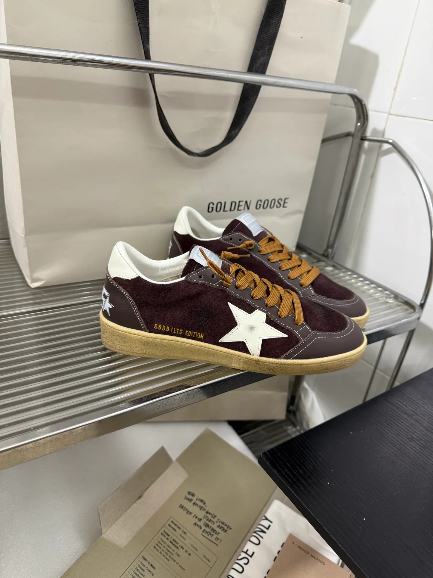 Кроссовки Женские Golden Goose 18211936
