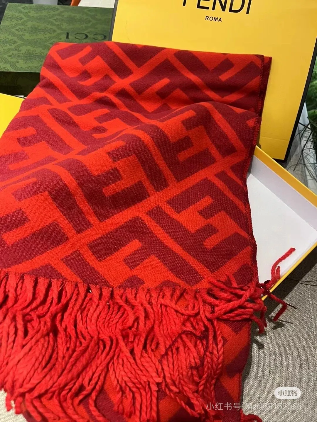 Шарфы Fendi 3129