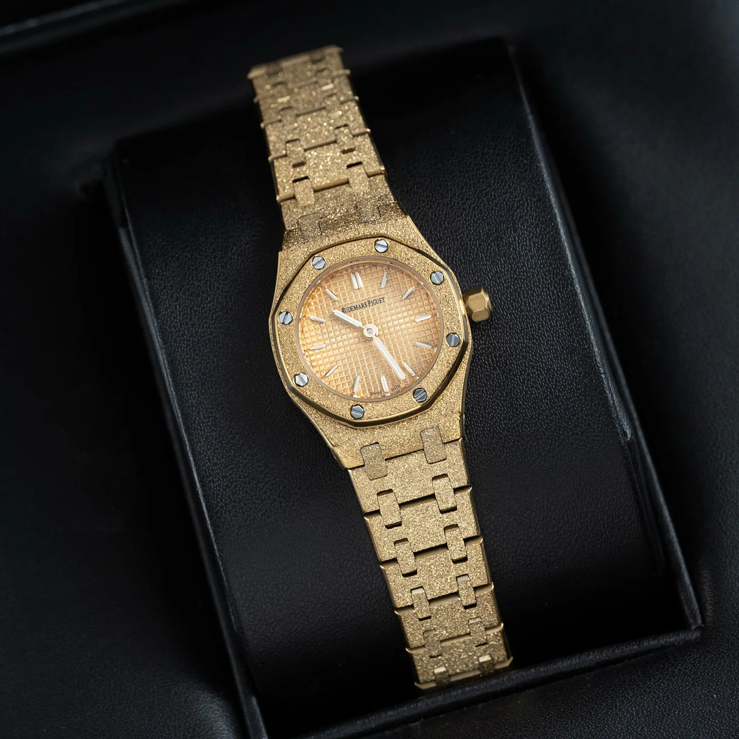Часы Женские Audemars Piguet 11420117
