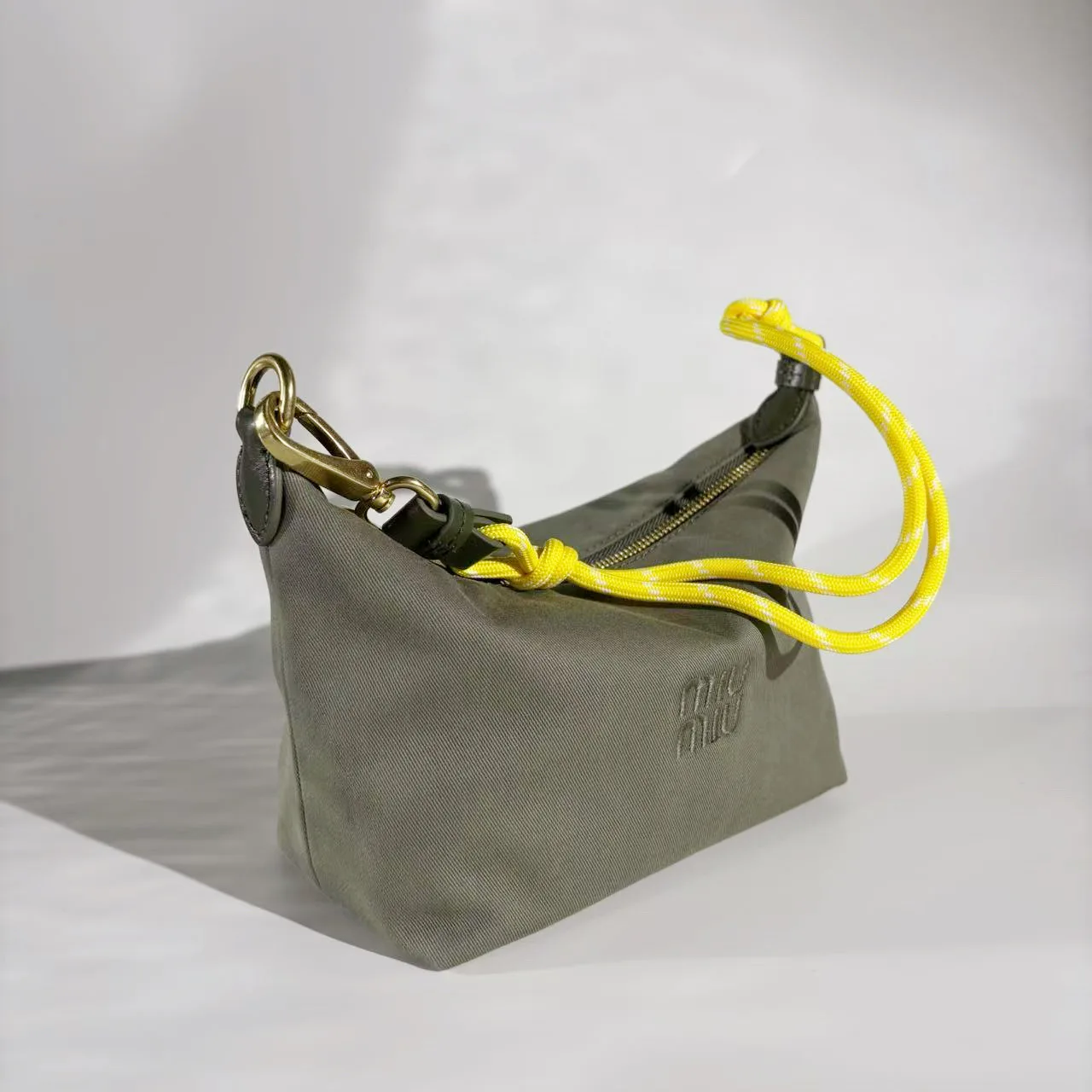 Сумки На Ремне Женские Miu Miu 10105261