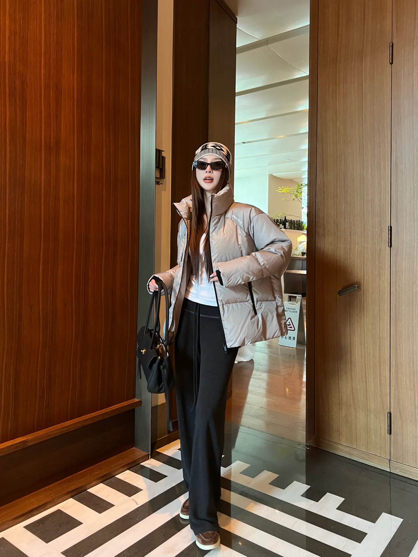 Куртки И Пуховики Женские Miu Miu 18108728