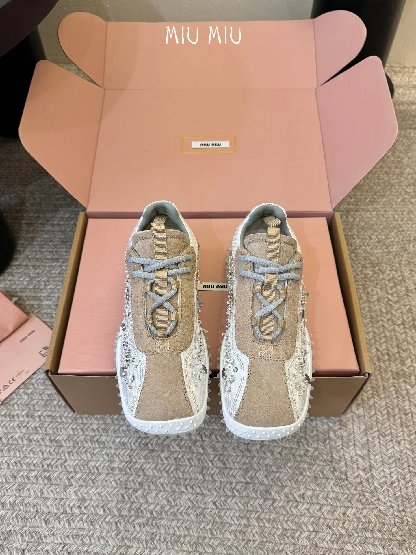 Кроссовки Женские Miu Miu 17066894